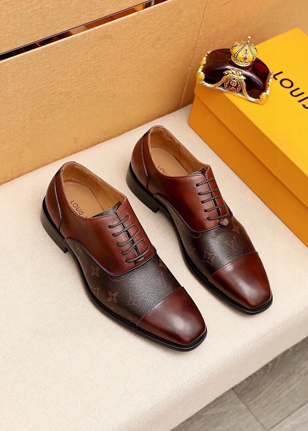Versatile Louis Vuitton Leather Shoes 435