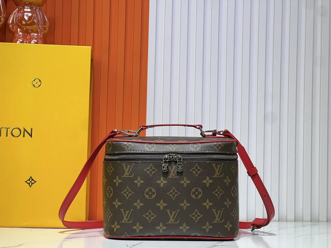 Efficient Louis Vuitton Makeup Bag 511