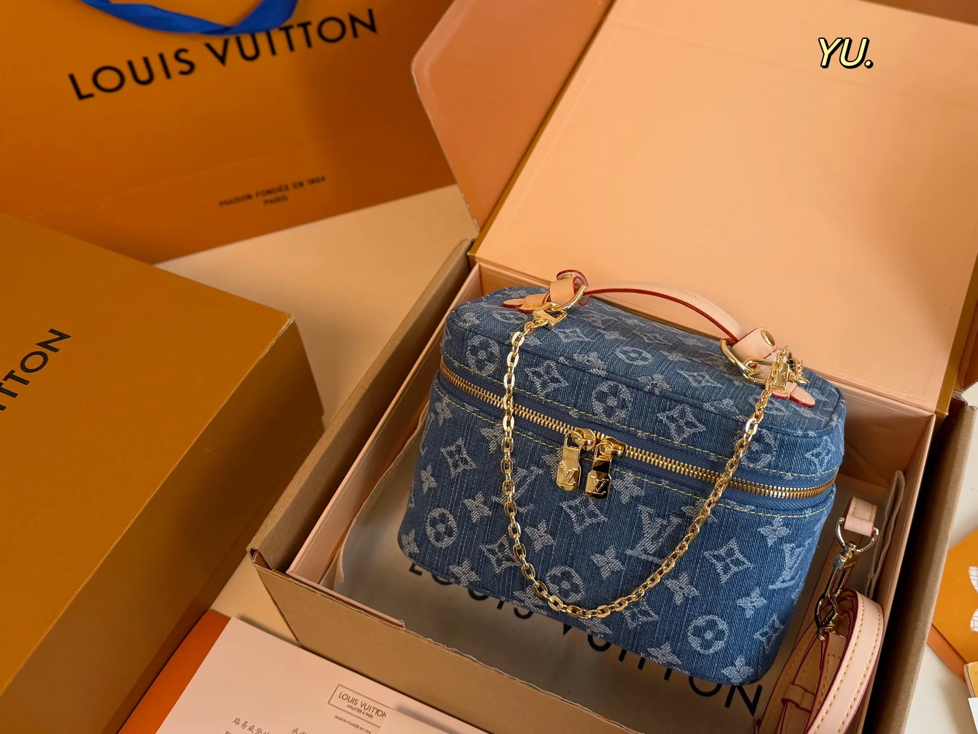 Louis Vuitton Makeup Bag Comfortable 507