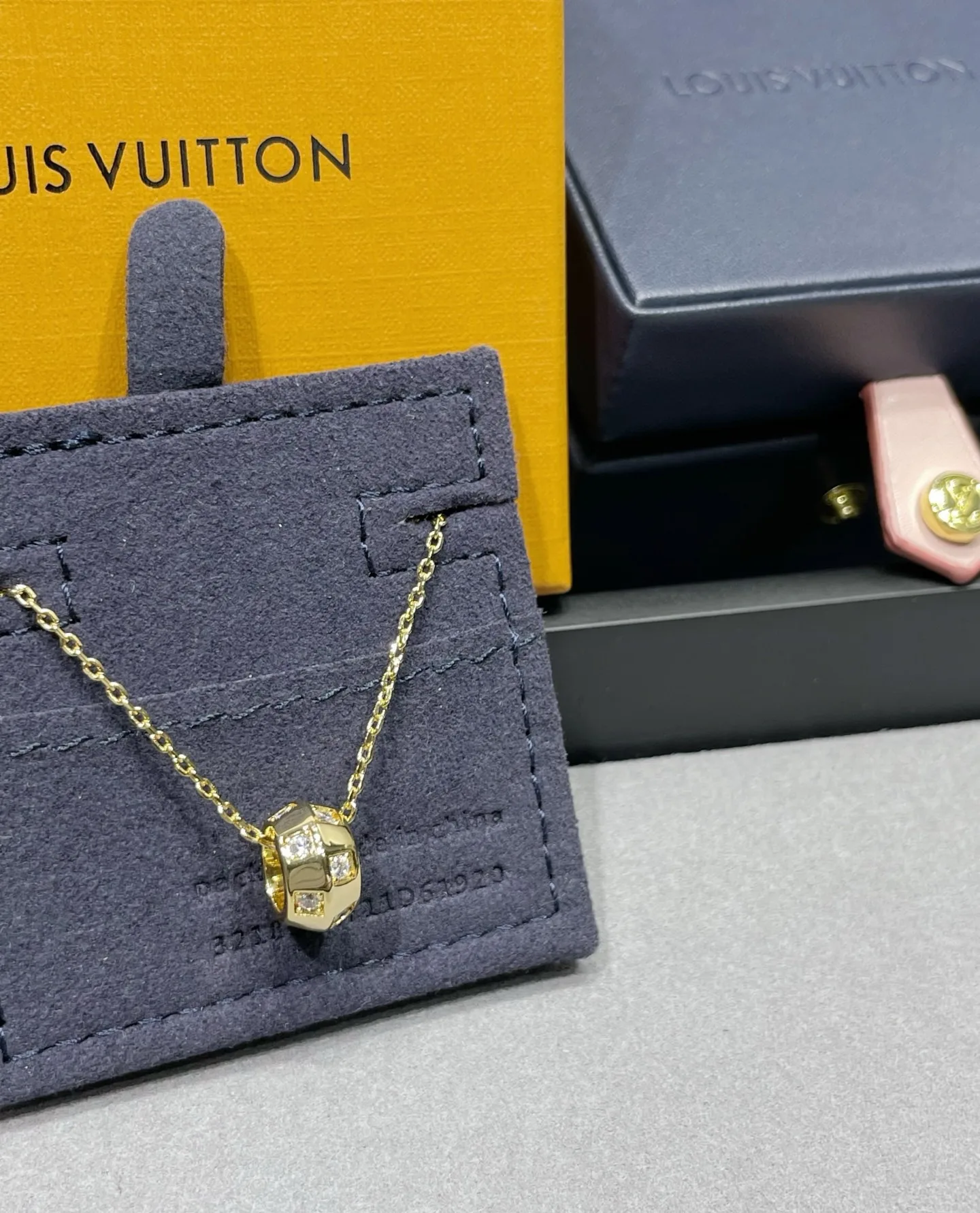 Louis Vuitton Necklace FashionForward 584