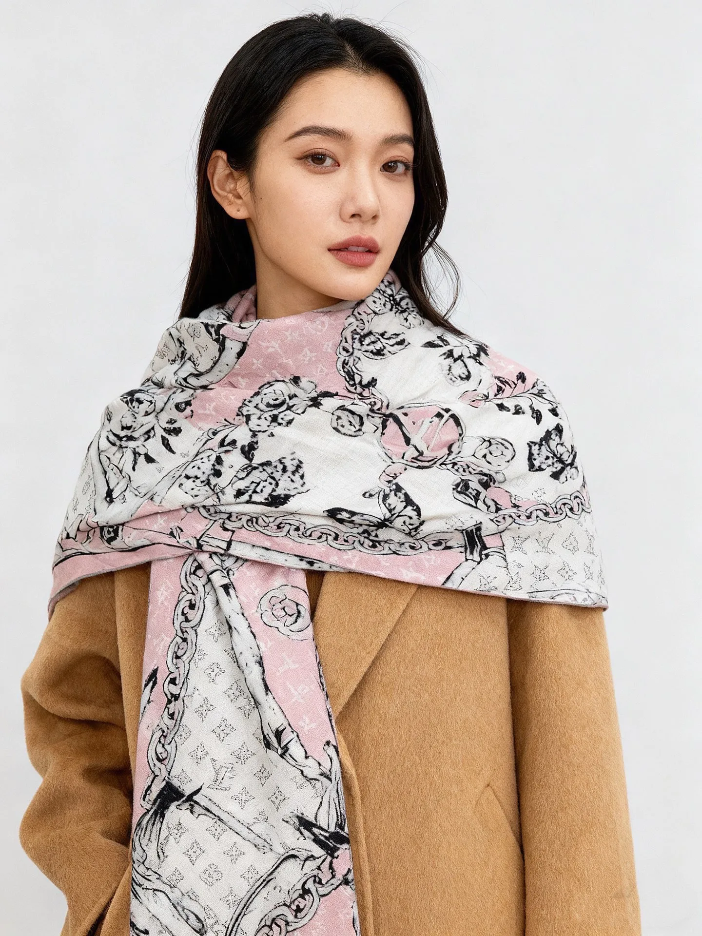 RelaxedFit Louis Vuitton Shawl 1310