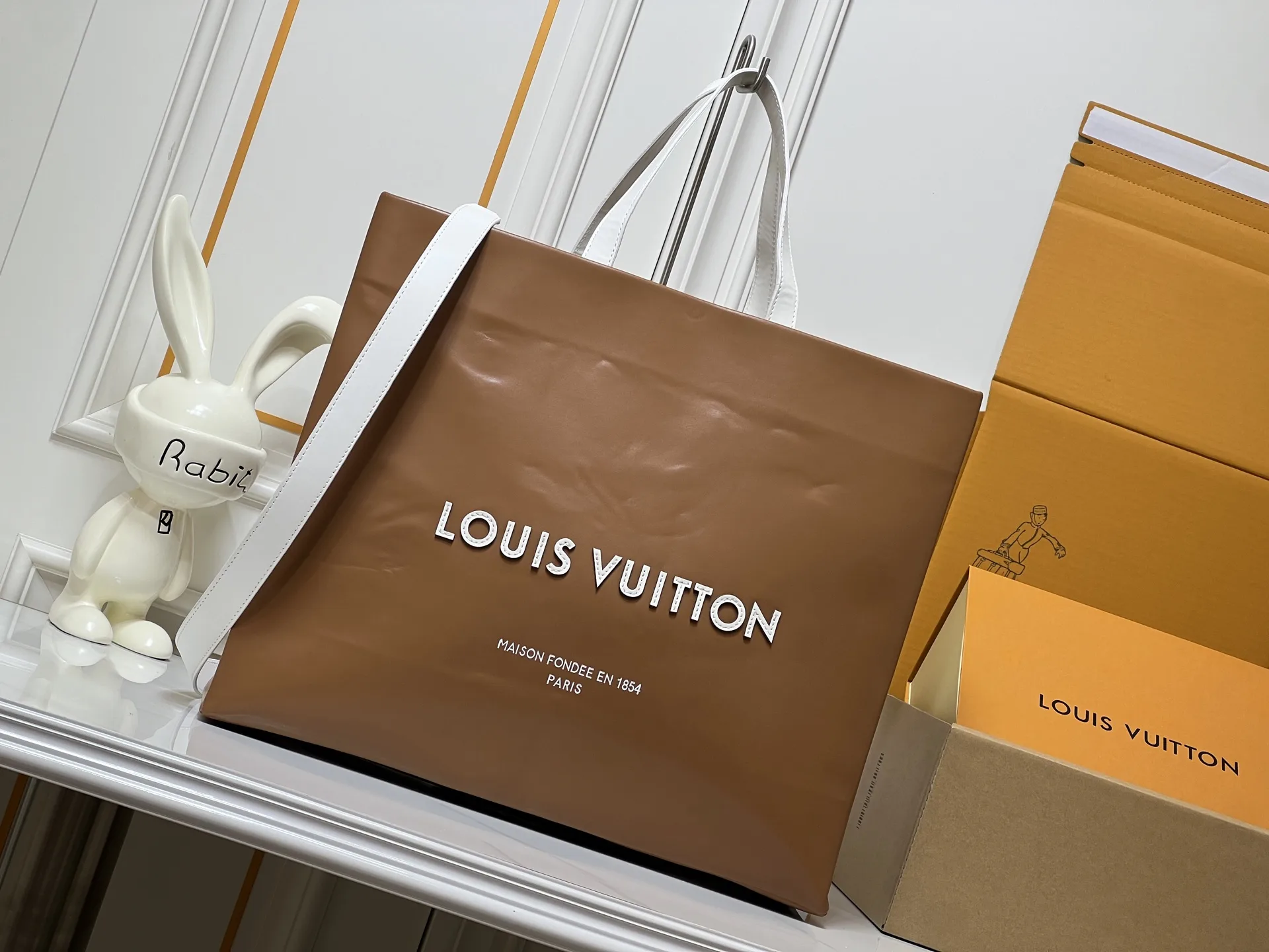 WeatherProof Louis Vuitton Shopping Bags 639