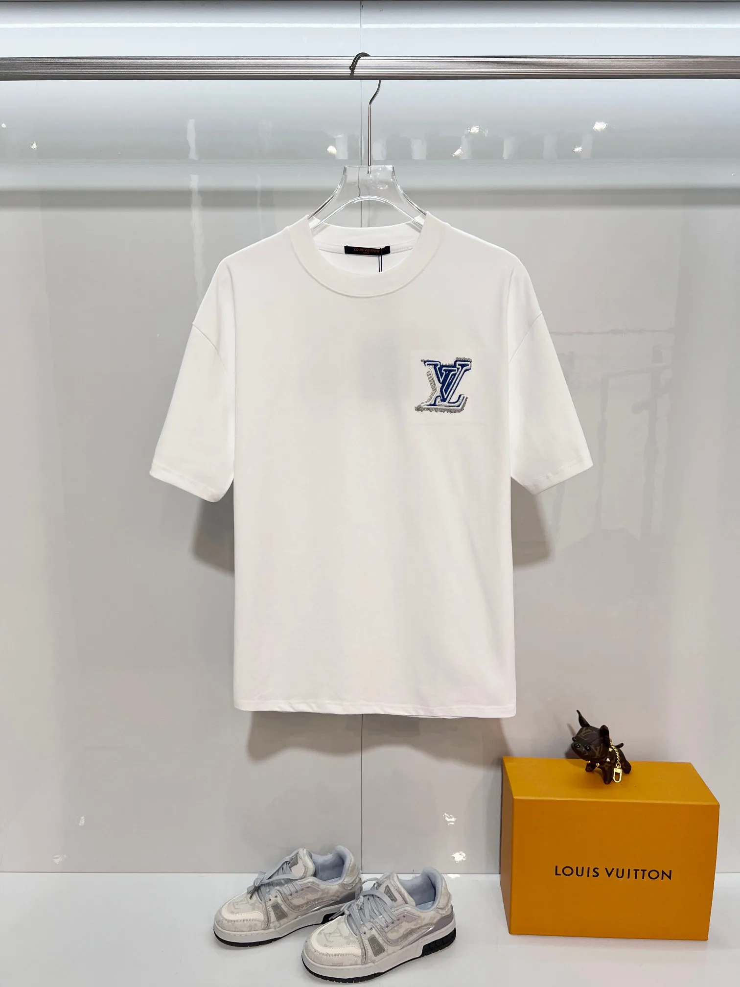 Sustainable Louis Vuitton Short Sleeves 802