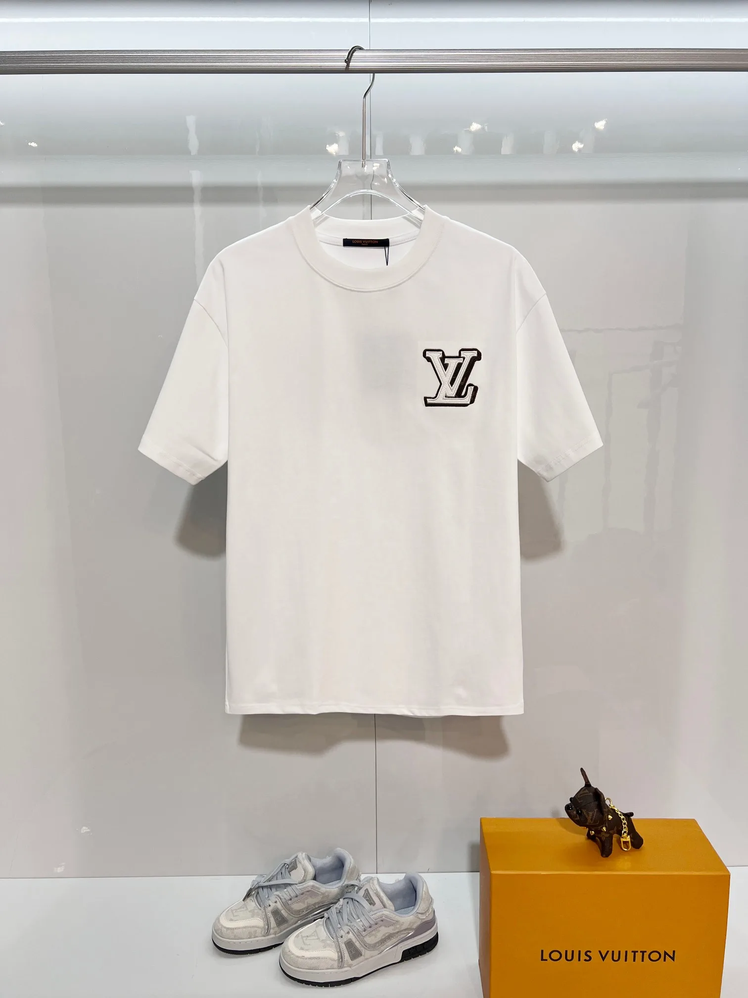 Premium Louis Vuitton Short Sleeves 871