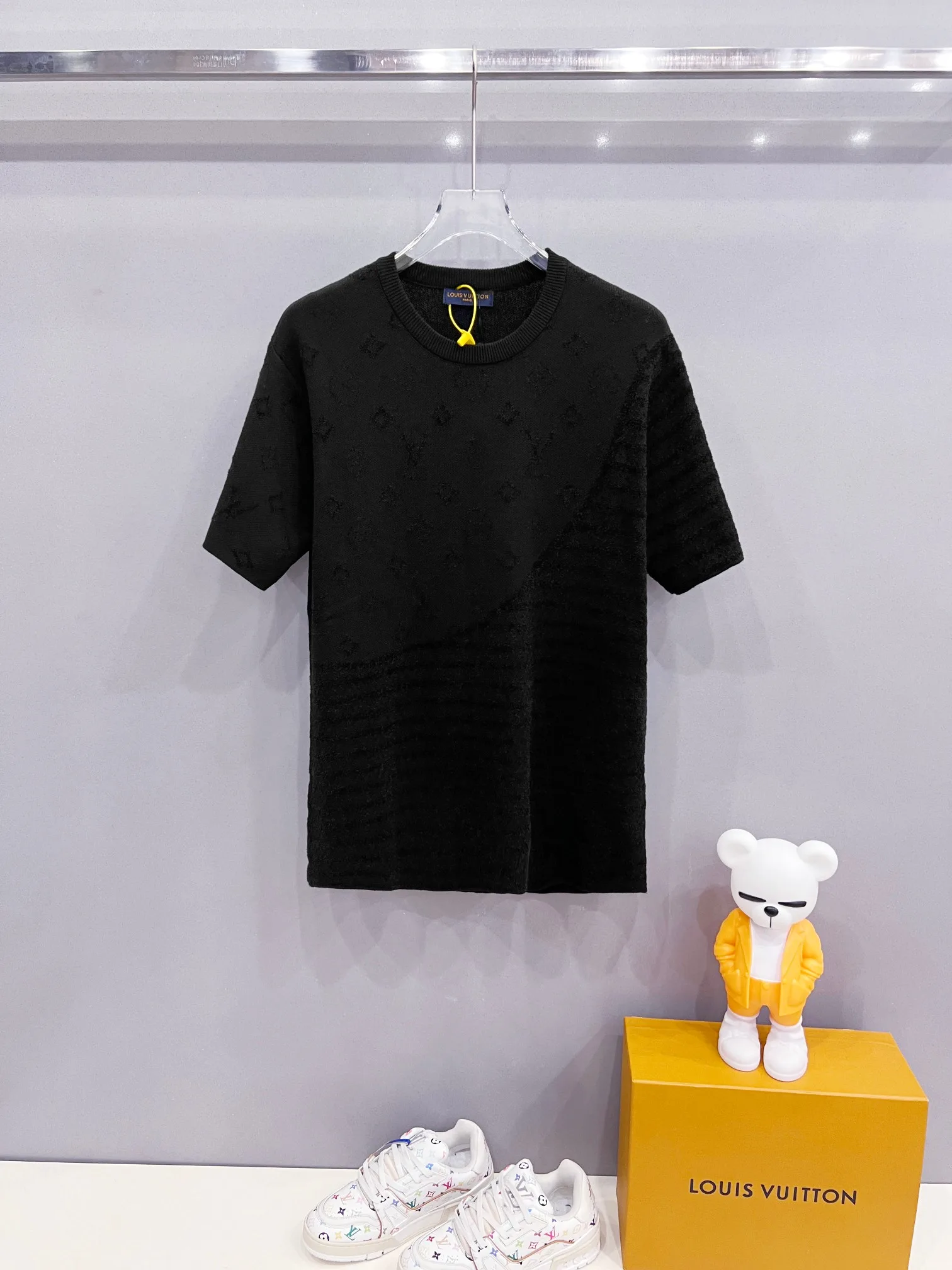 Louis Vuitton Short Sleeves WellDesigned 904