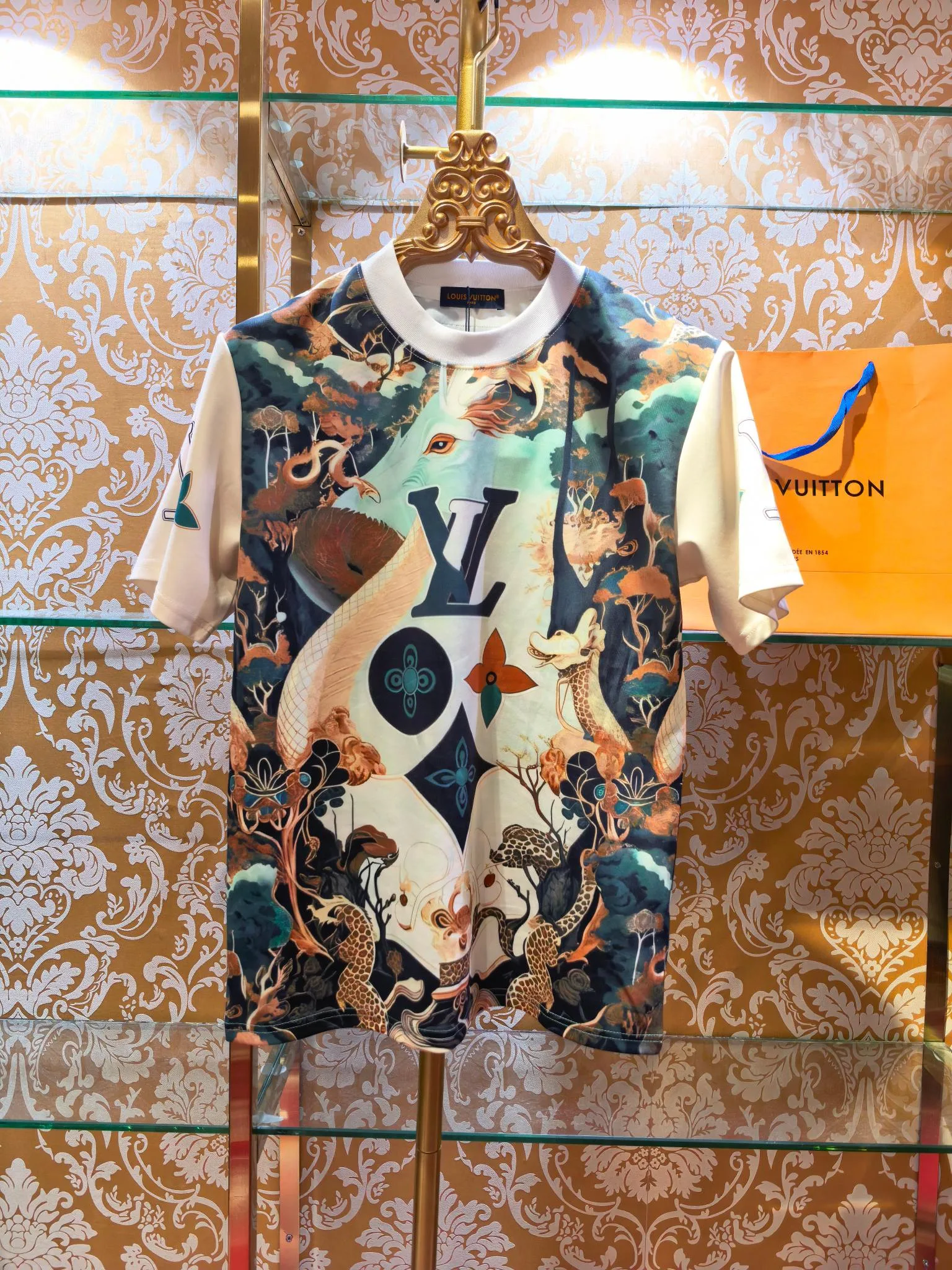 TravelReady Louis Vuitton Short Sleeves 887