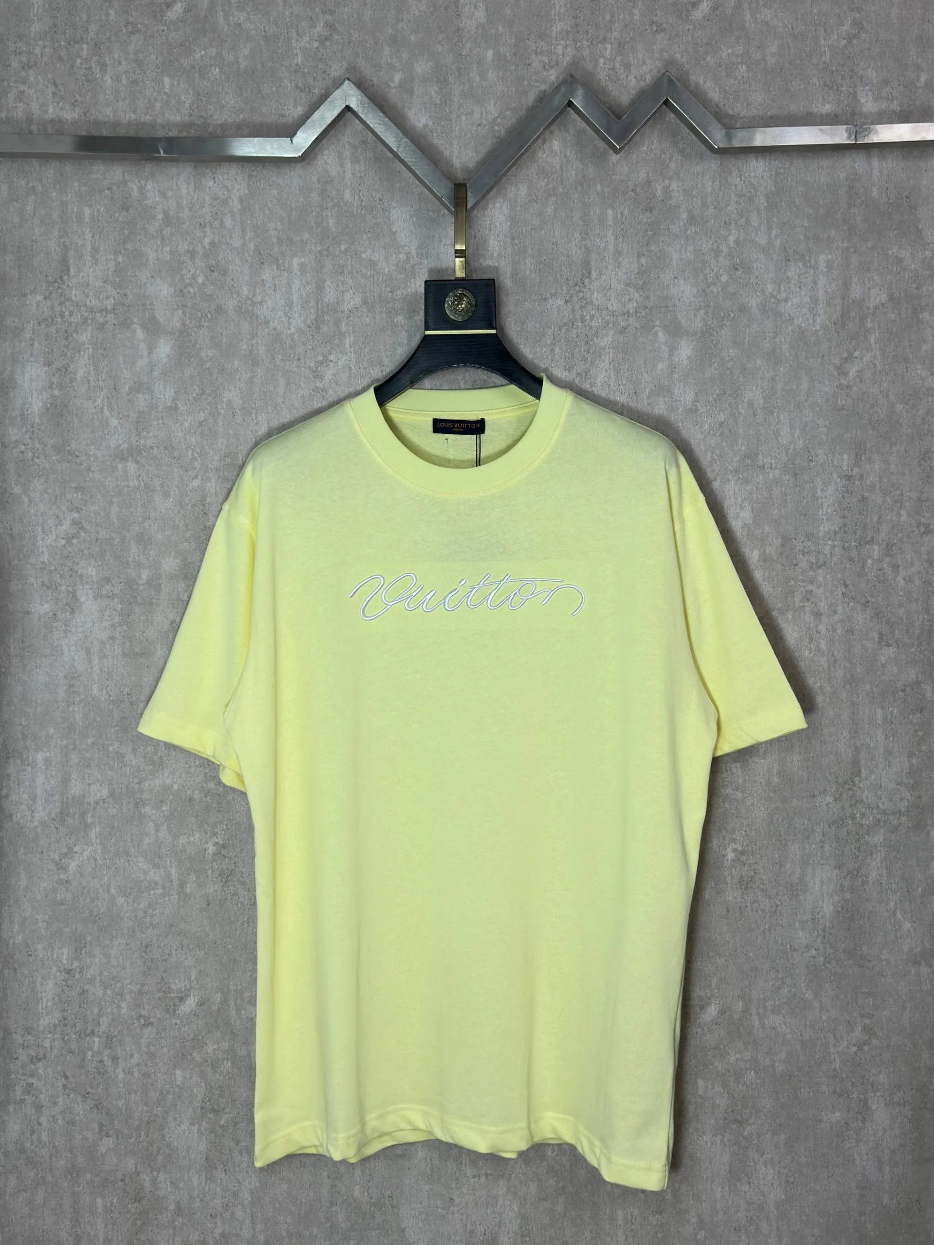 MultiPurpose Louis Vuitton Short Sleeves 880