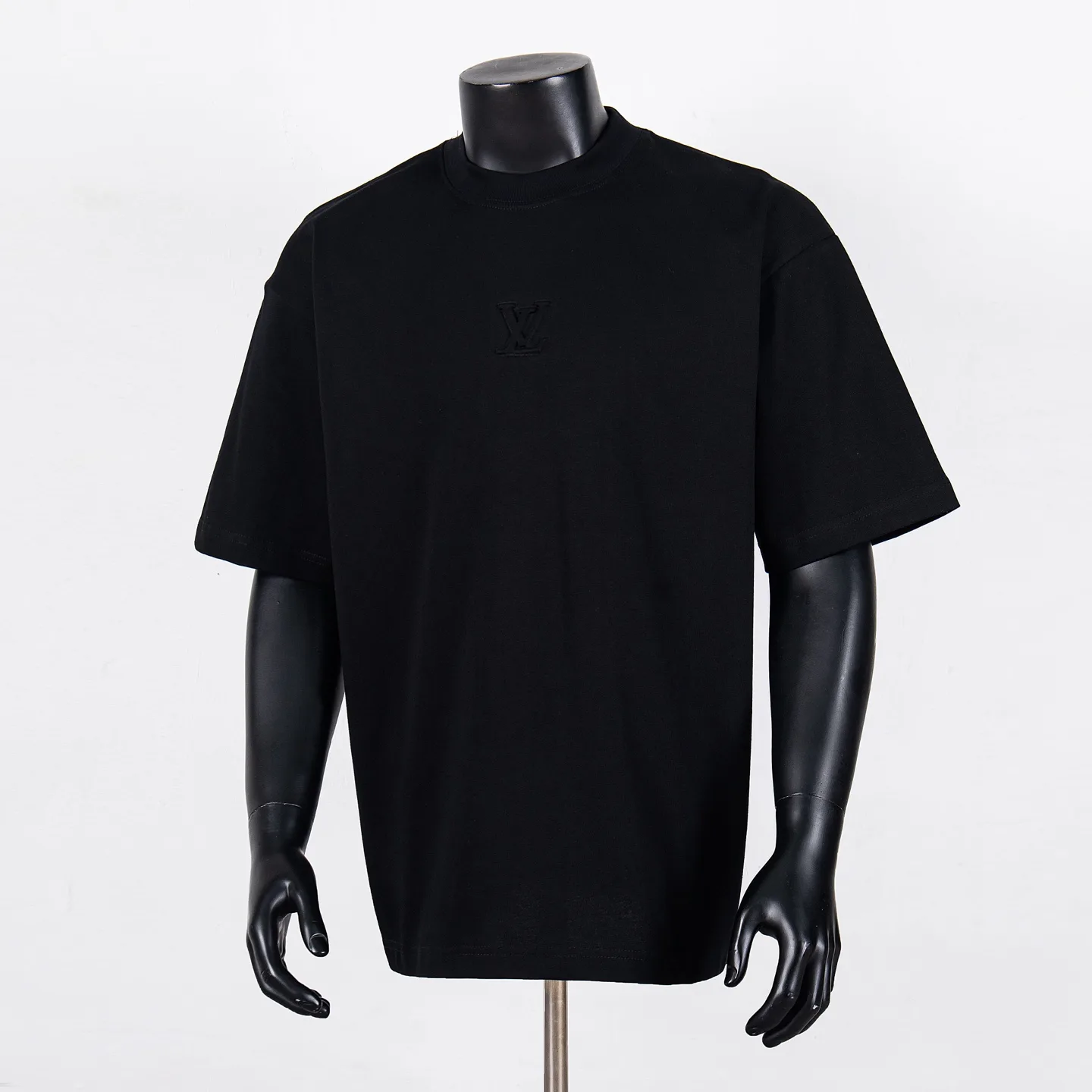 Classic Louis Vuitton Short Sleeves 748