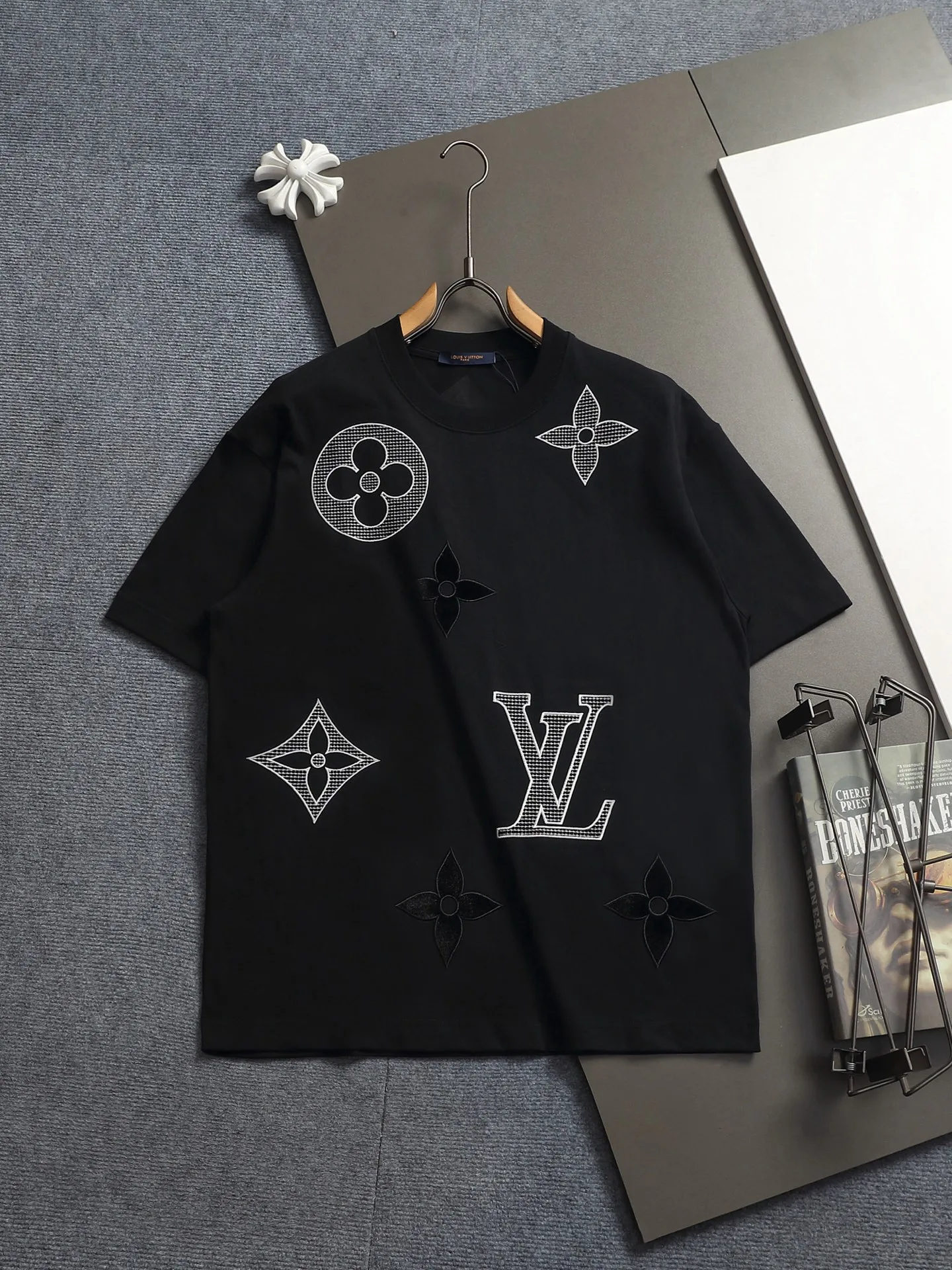 Comfortable Louis Vuitton Short Sleeves 651