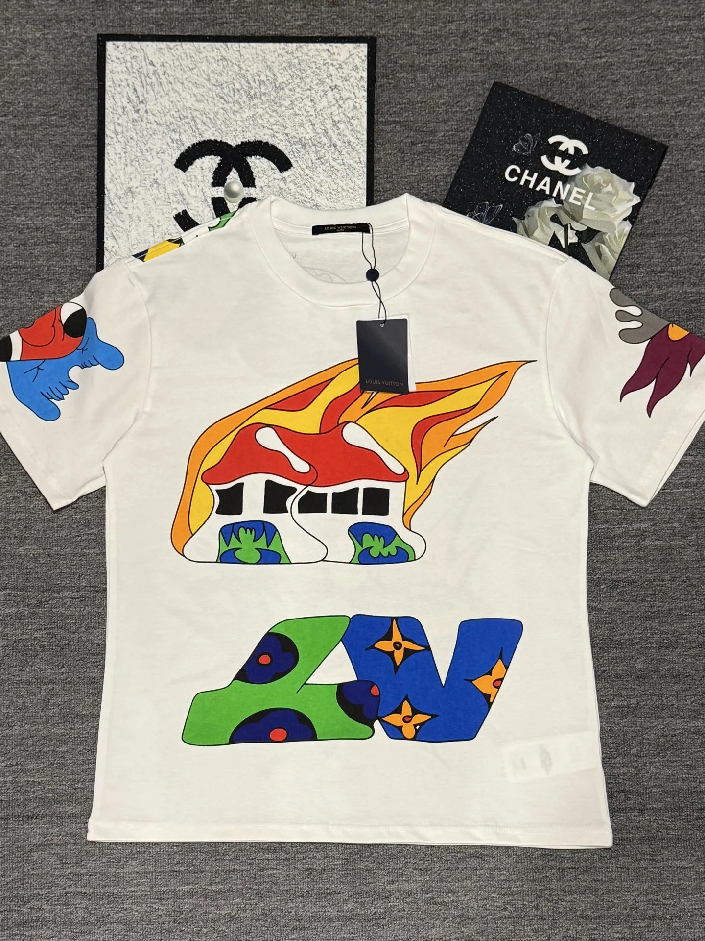 Louis Vuitton Short Sleeves Flexible 752