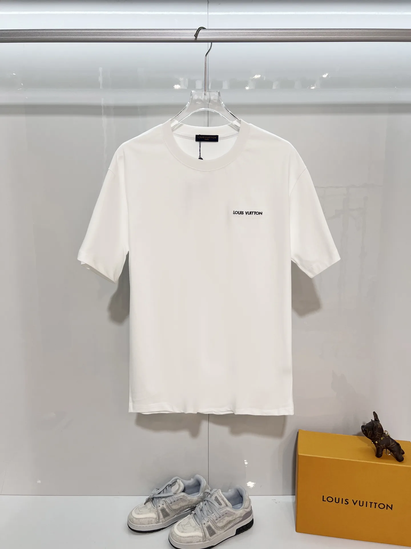 Louis Vuitton Short Sleeves DailyWear 809