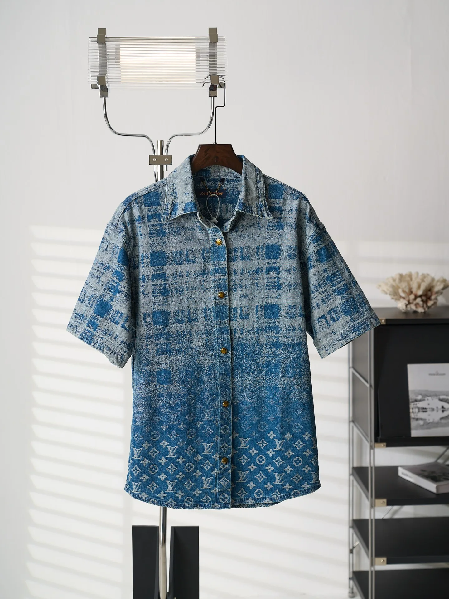 ZipUp Louis Vuitton Short Sleeves 708