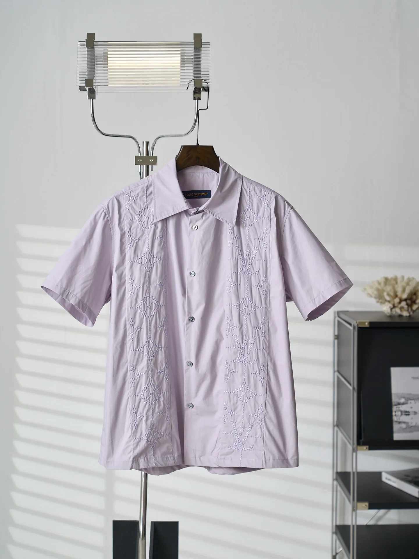 SmoothTexture Louis Vuitton Short Sleeves 706