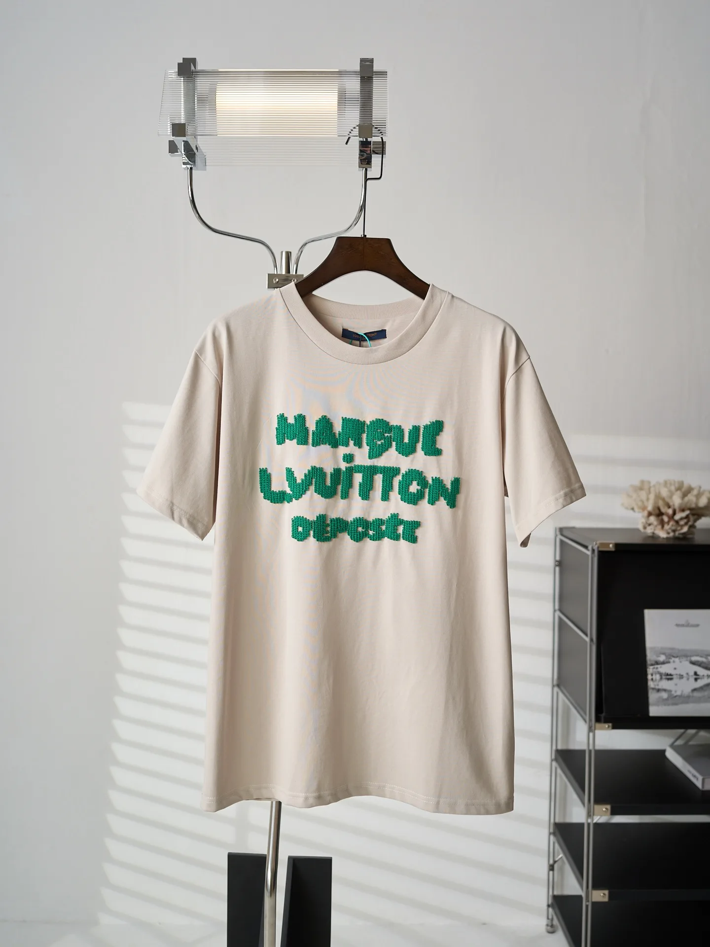 WeatherProof Louis Vuitton Short Sleeves 671