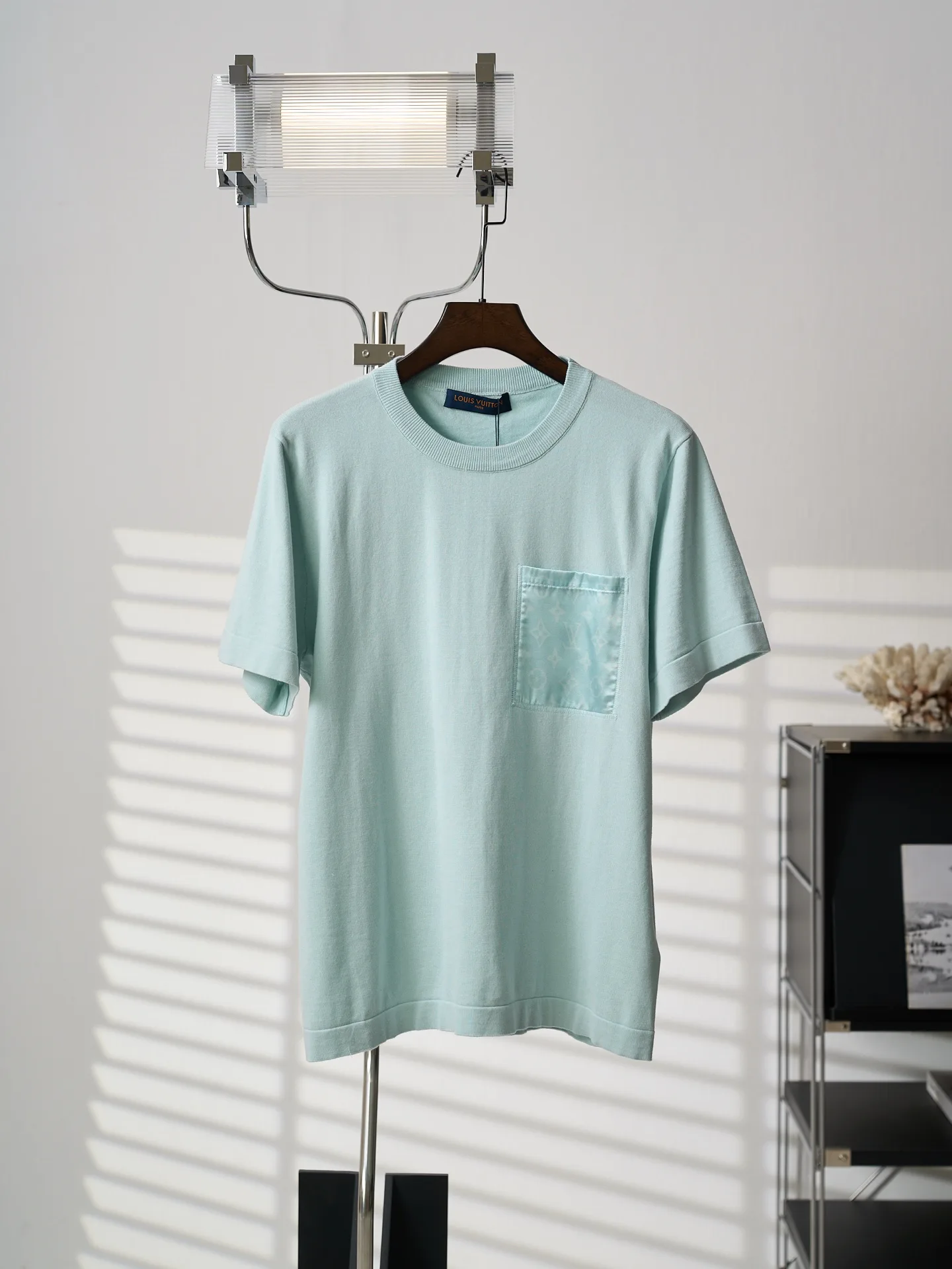 Louis Vuitton Short Sleeves Youthful 707