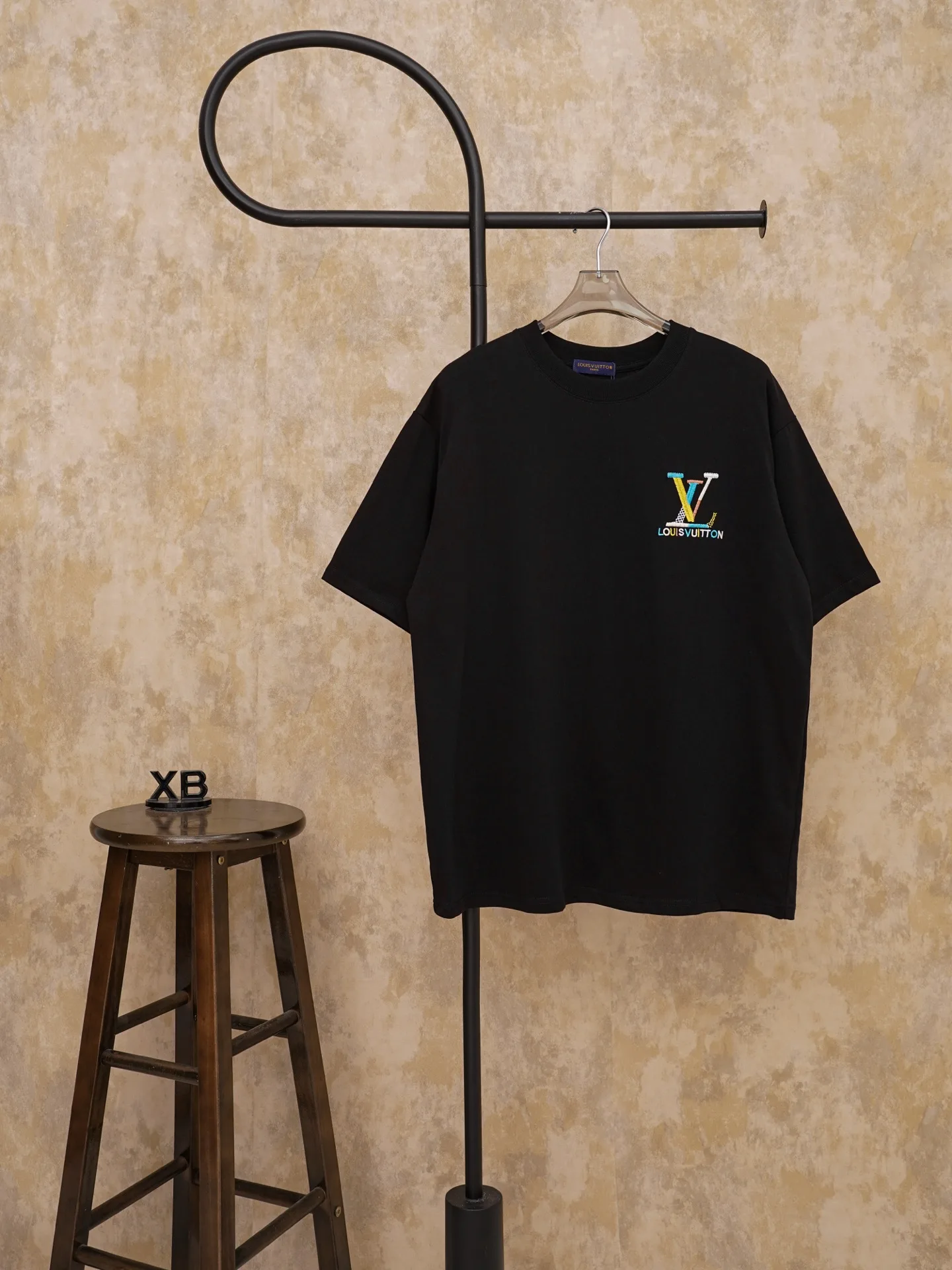 Flexible Louis Vuitton Short Sleeves 766