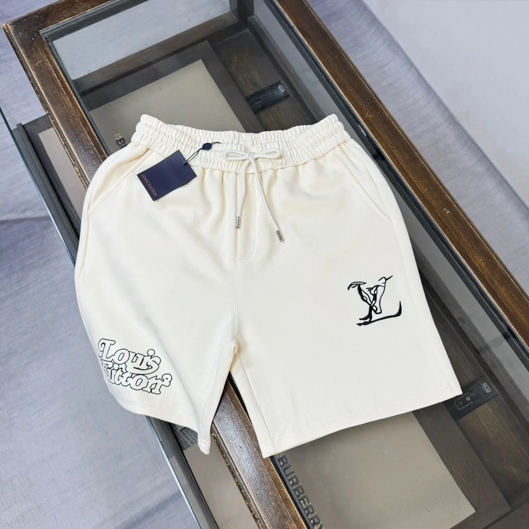 Cozy Louis Vuitton Shorts 933