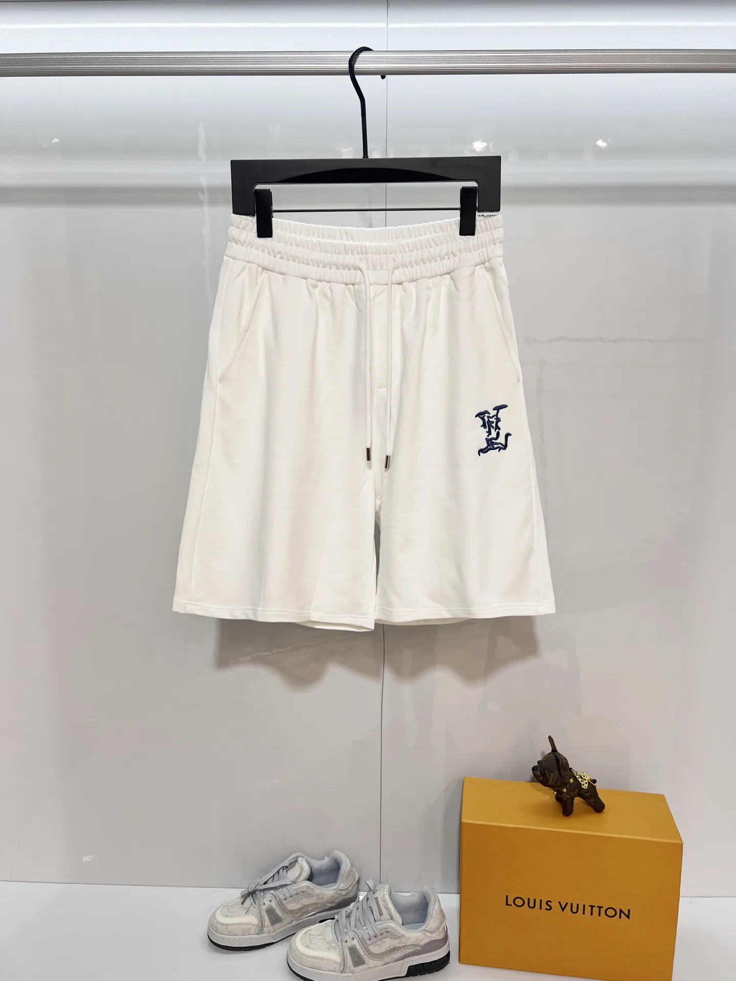 Louis Vuitton Shorts Versatile 935