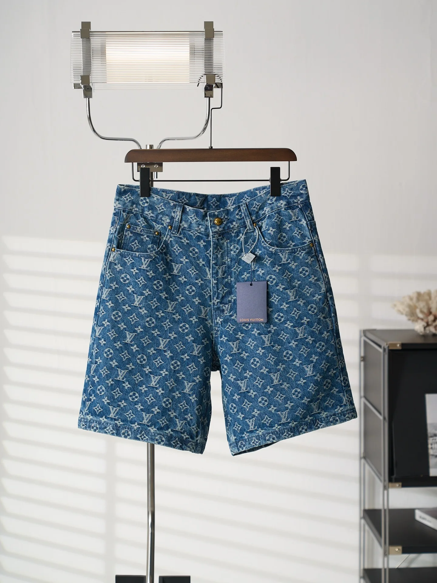 Louis Vuitton Shorts Sophisticated 925