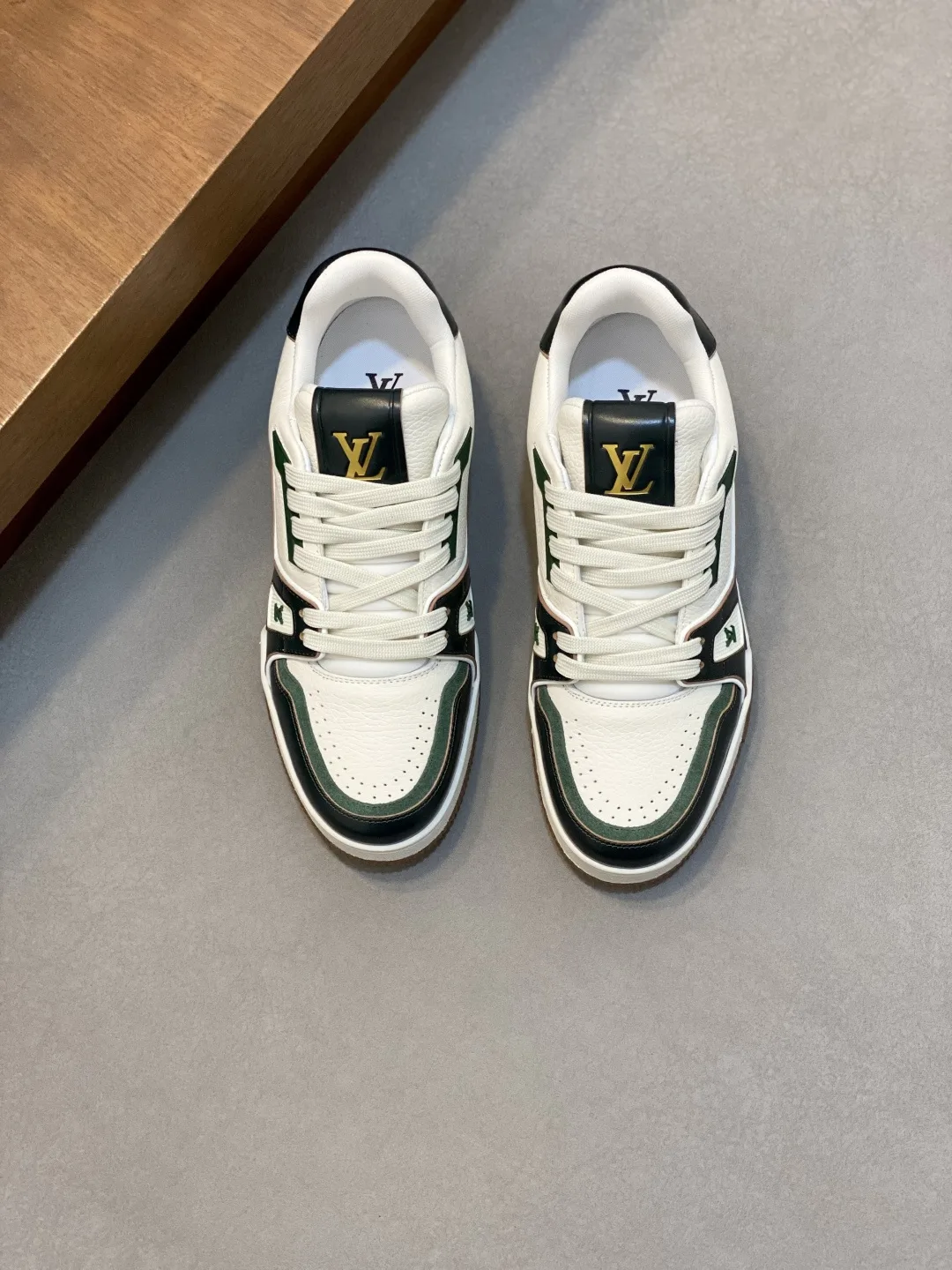 Resilient Louis Vuitton Sneakers 1126