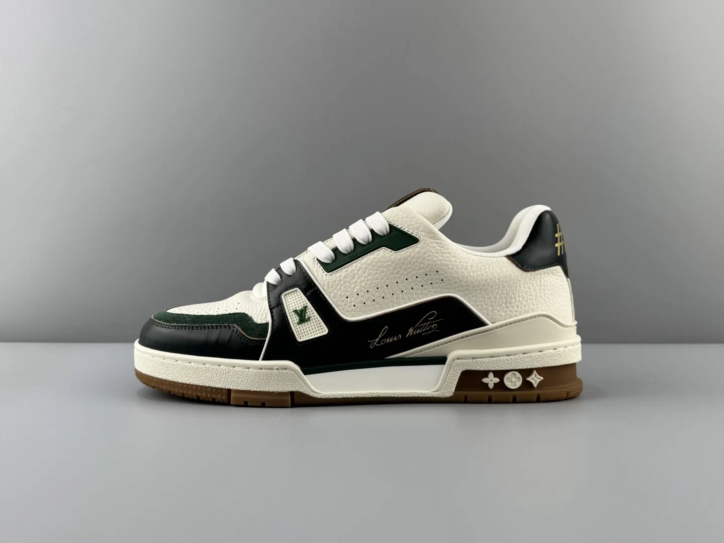 Louis Vuitton Sneakers Refined 1146