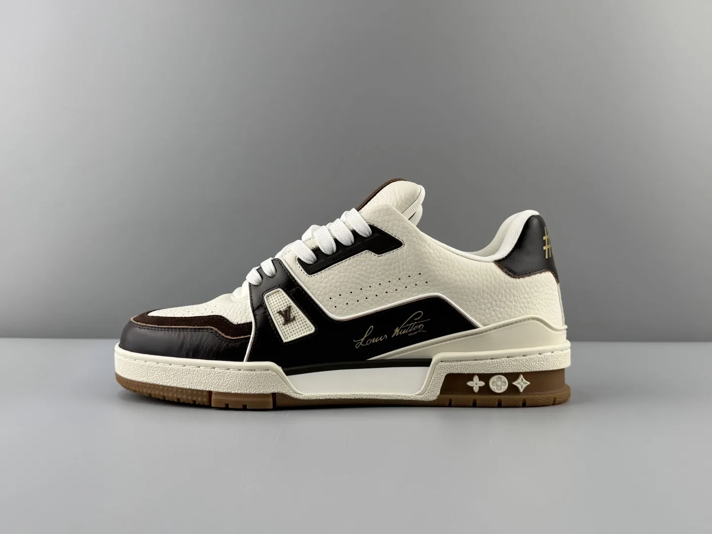 Louis Vuitton Sneakers TopPick 1136