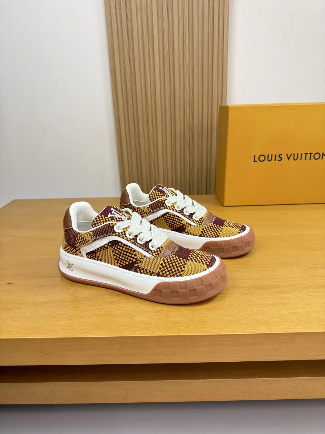 Louis Vuitton Sneakers MultiPurpose 1097