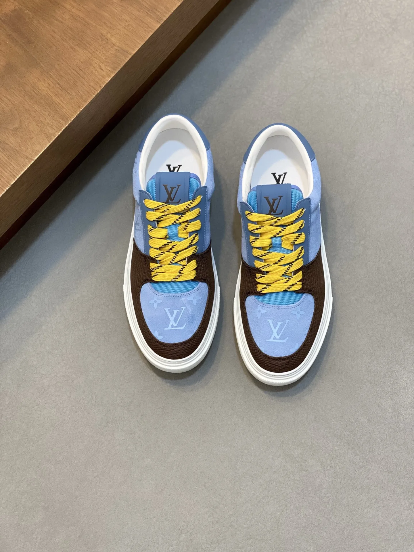 Bold Louis Vuitton Sneakers 1116