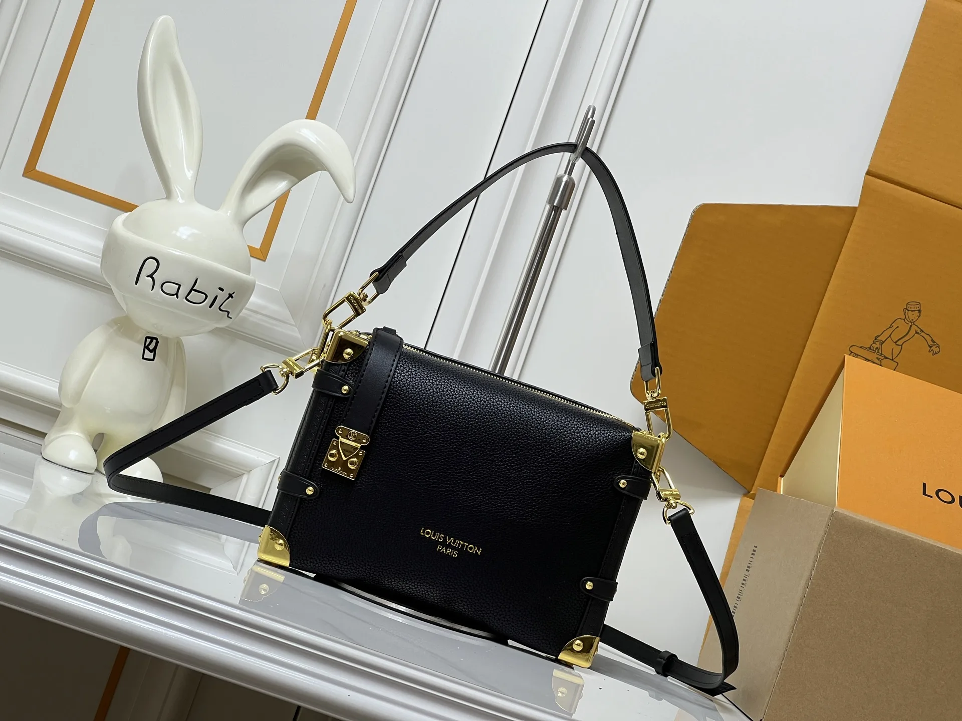 TechFriendly Louis Vuitton Suitcase 1157