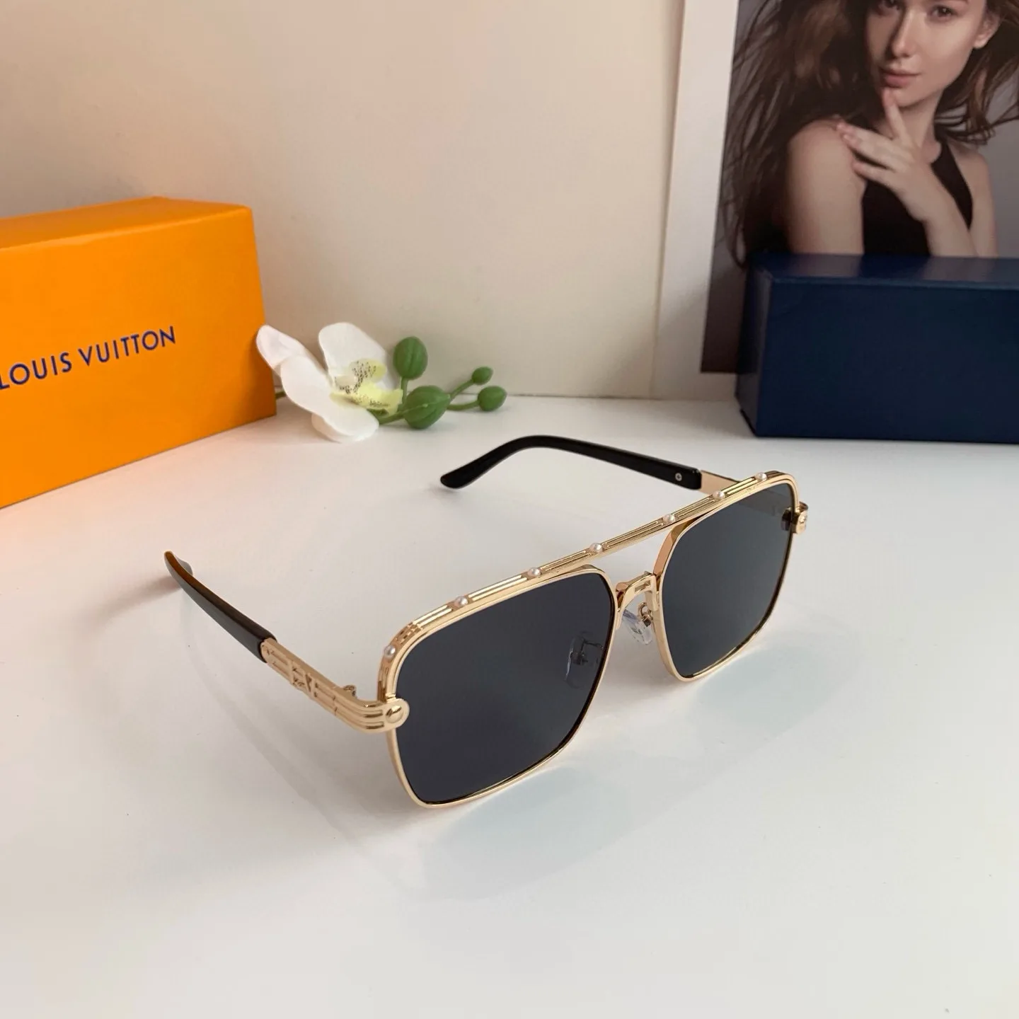 Timeless Louis Vuitton Sunglasses 1200