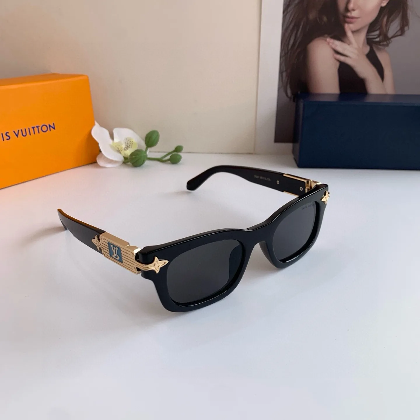 Louis Vuitton Sunglasses Modern 1181
