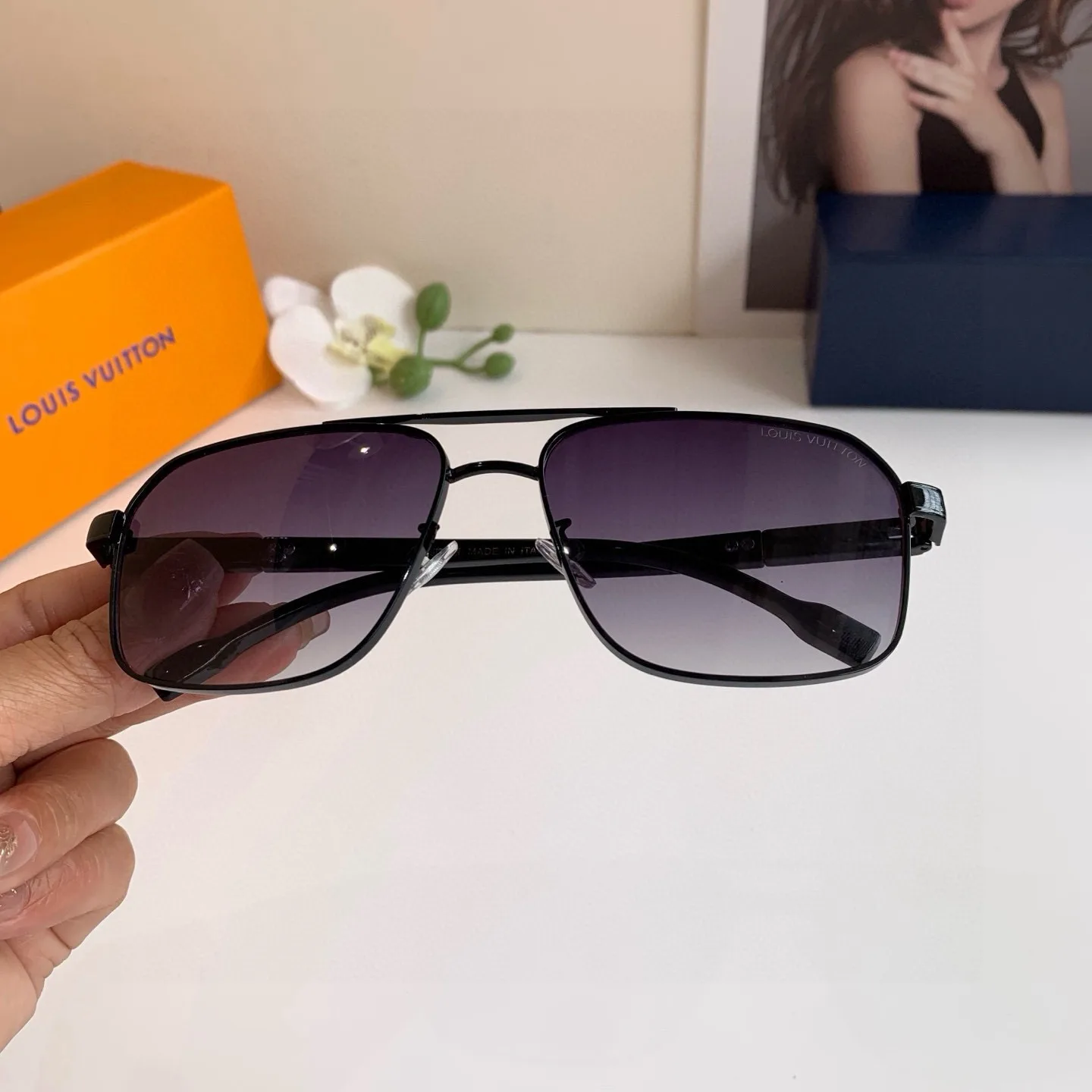 Louis Vuitton Sunglasses Lightweight 1204