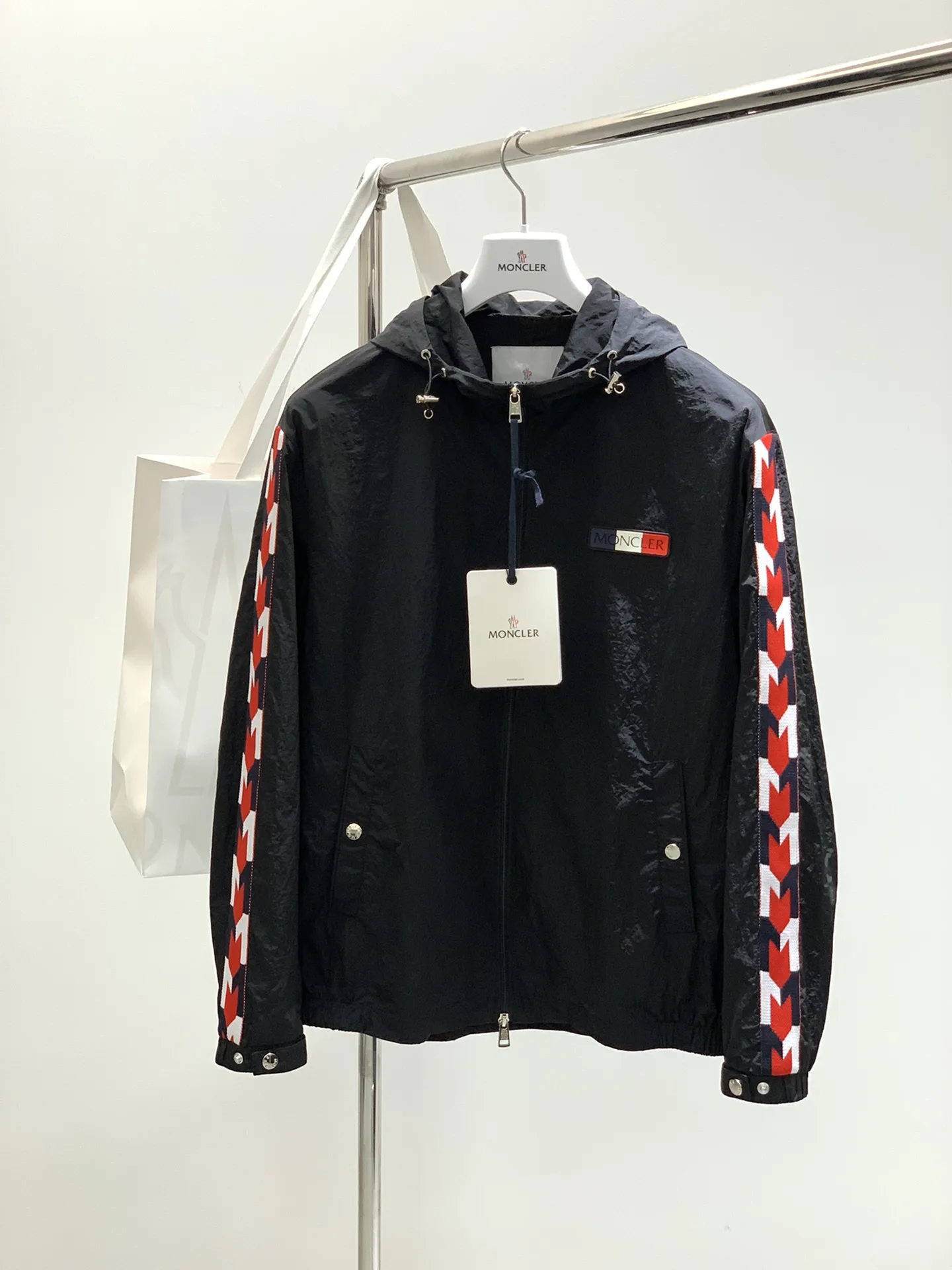 Moncler Coat Attractive 5549