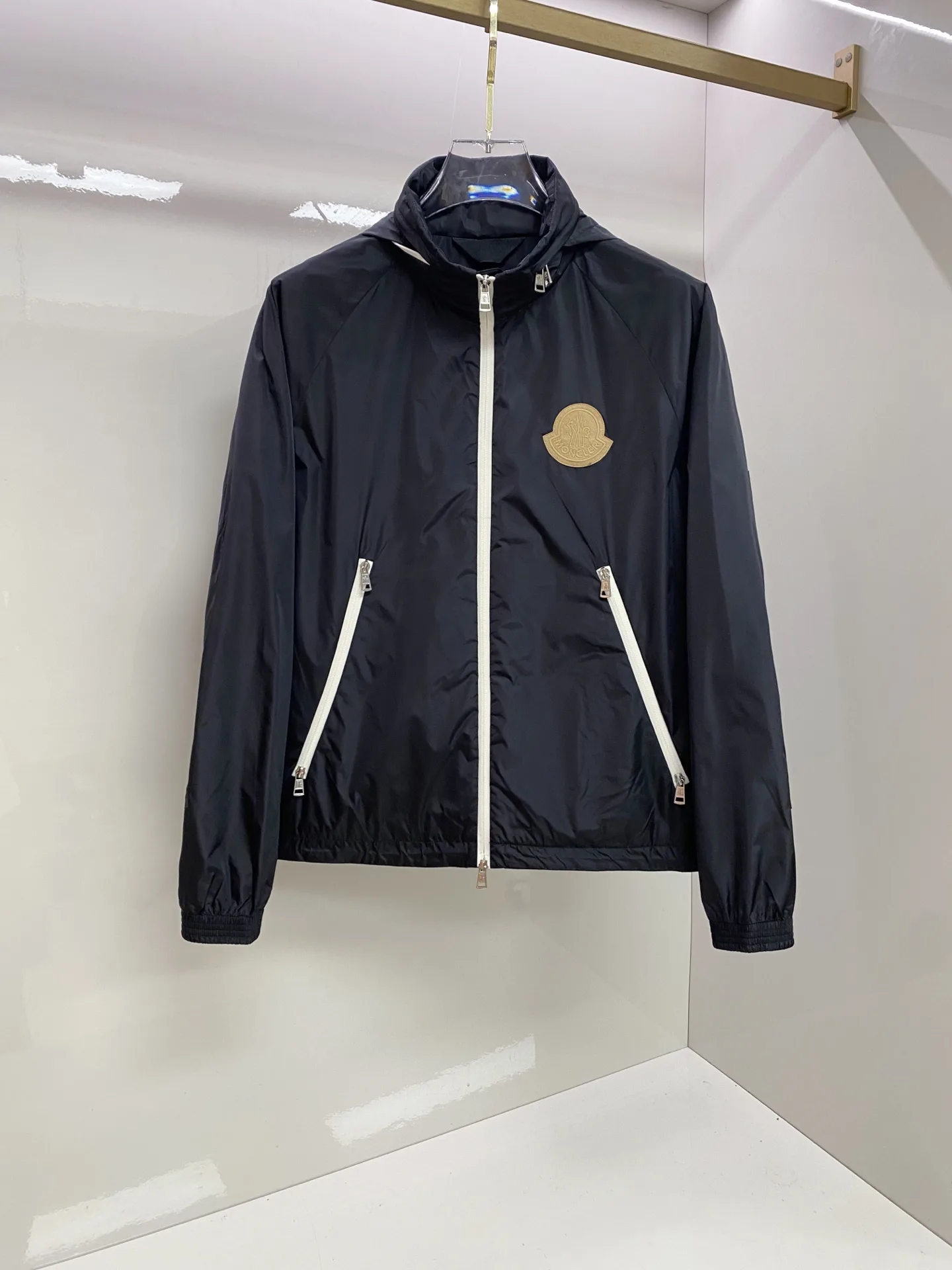 MoistureWicking Moncler Jacket 5563