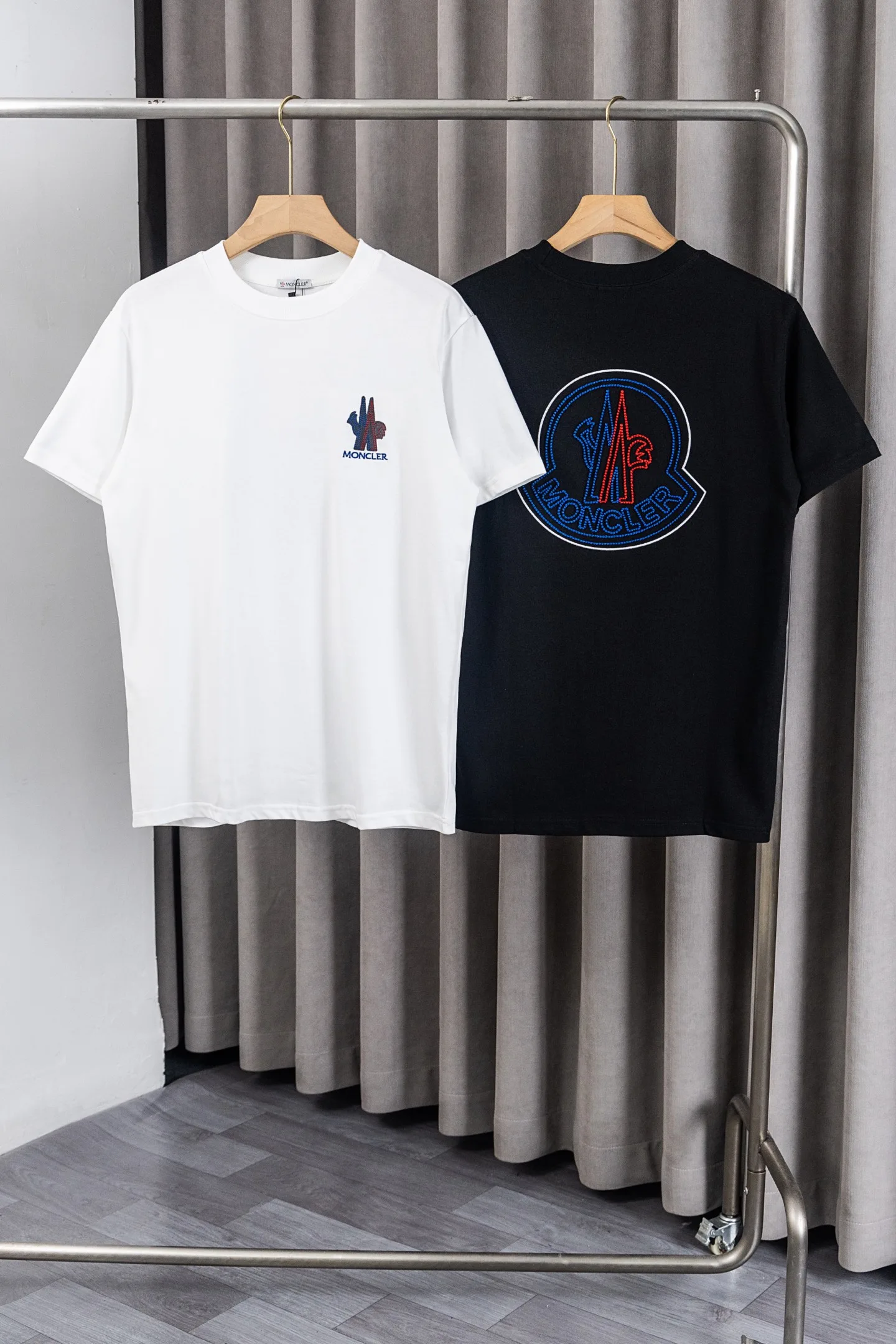MultiPurpose Moncler Short Sleeves 5659