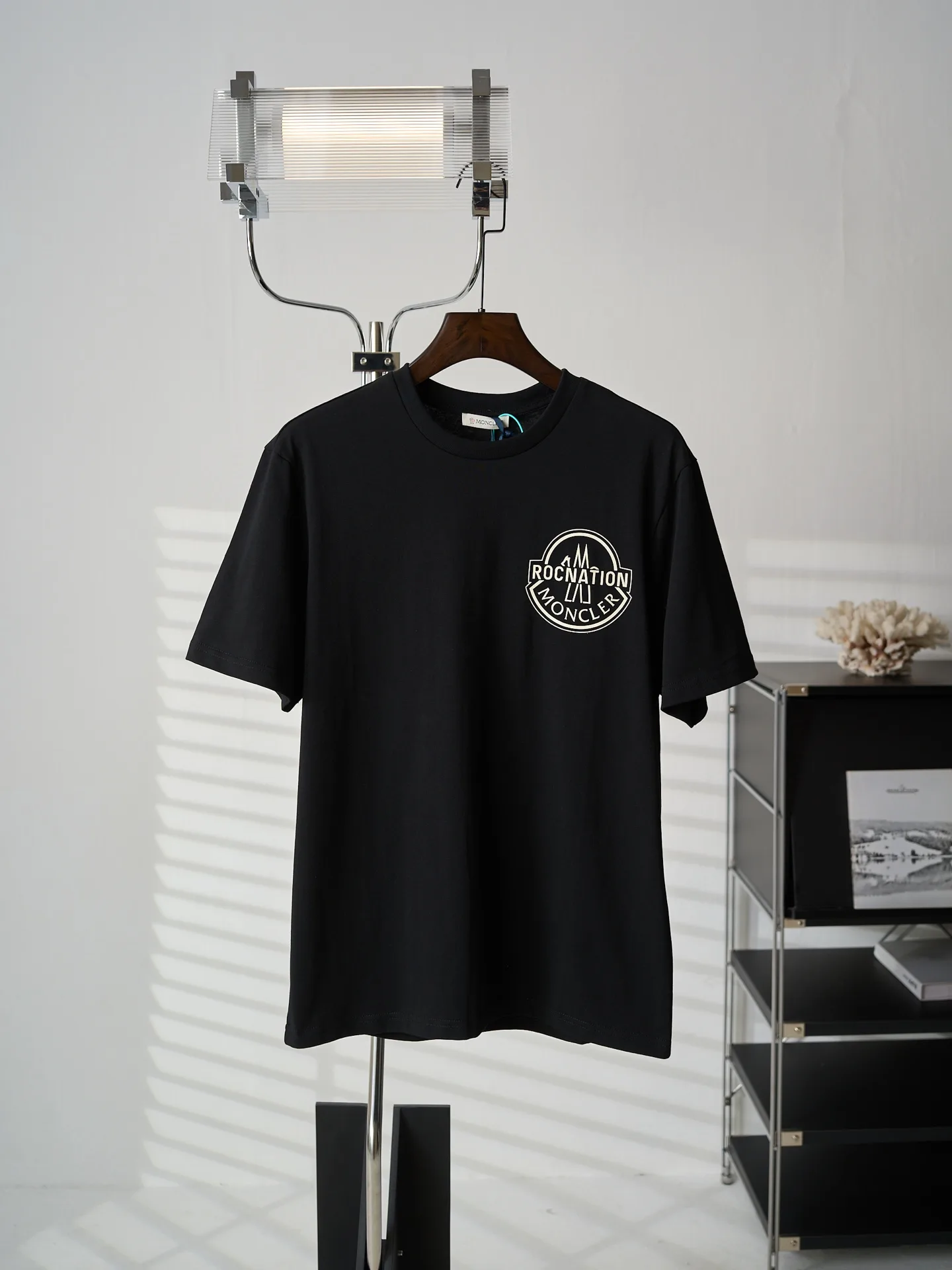 Compact Moncler Short Sleeves 5606