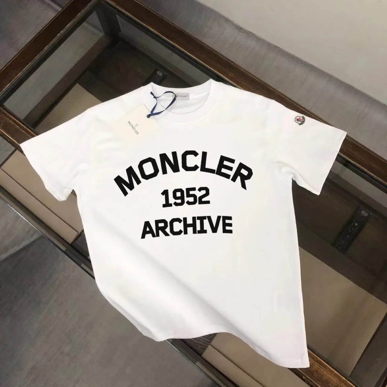 Chic Moncler Short Sleeves 5649
