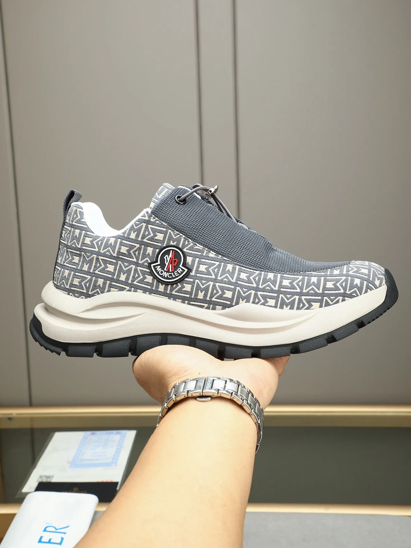 Moncler Sneakers Original 5707