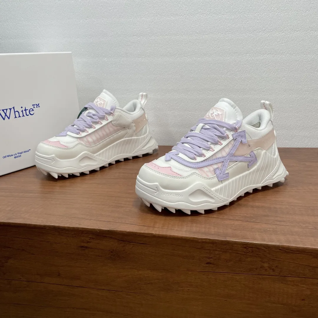 Off-White Sneakers Soft 7639