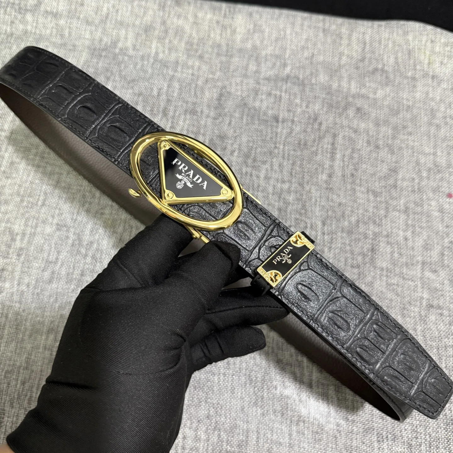 Vibrant Prada Belt 4197
