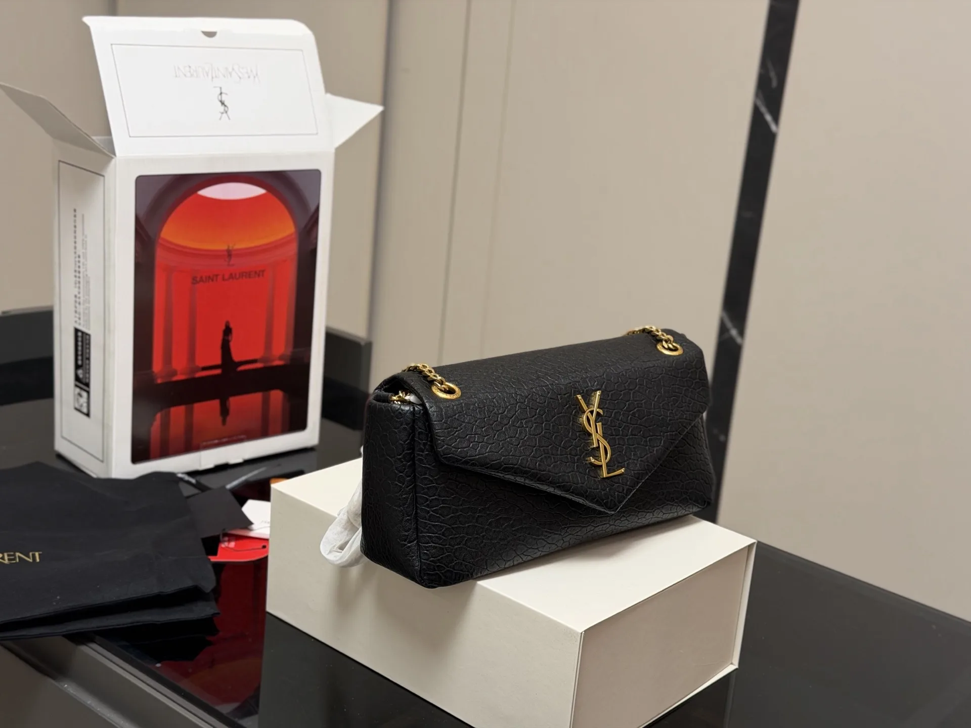 Saint Laurent Chain Bag Soft 4562