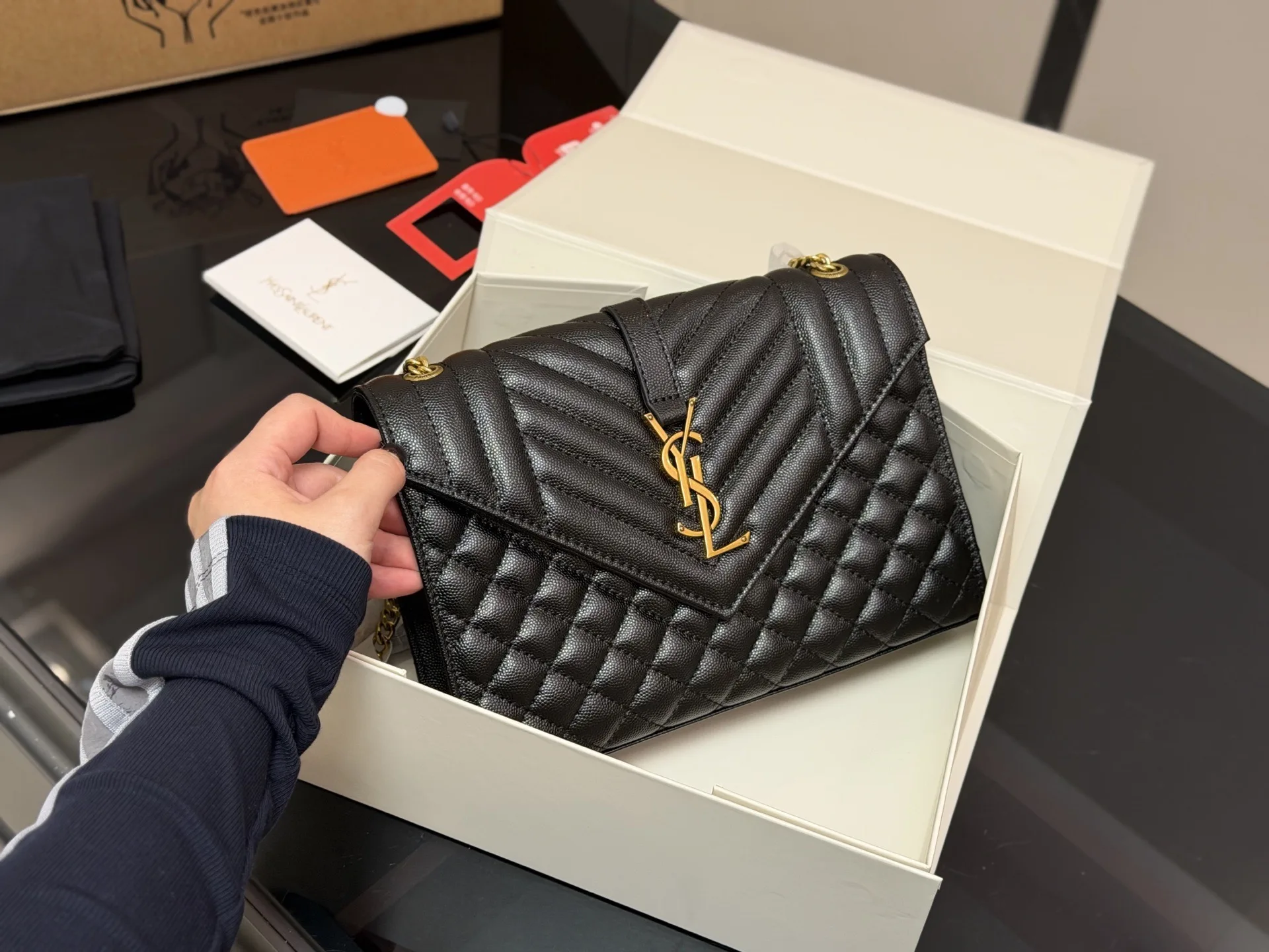 Saint Laurent Envelope Lightweight 4596