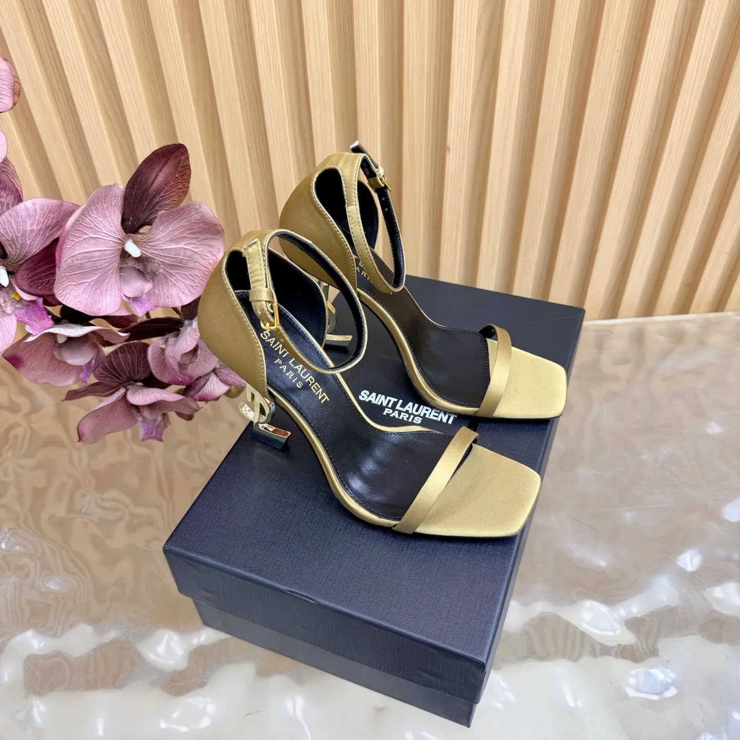 TopPick Saint Laurent High Heel 4607