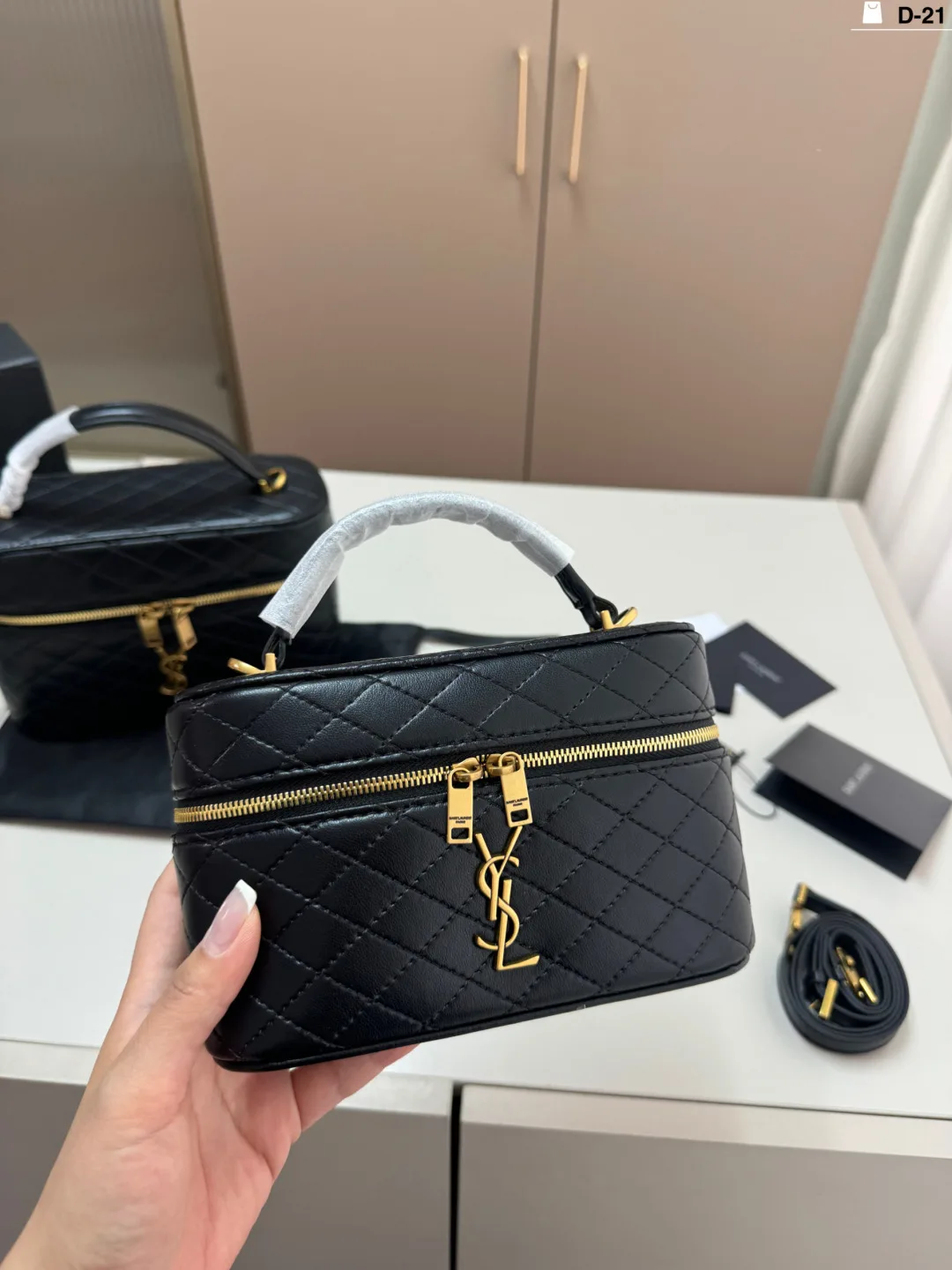 Stylish Saint Laurent Makeup Bag 4614
