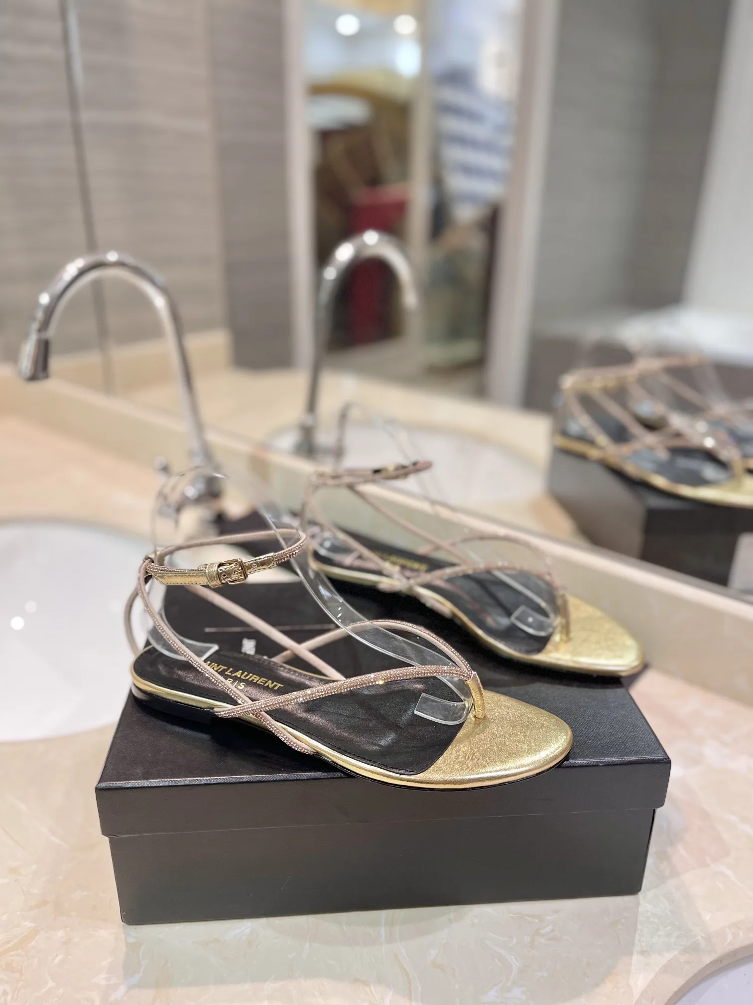 Saint Laurent Sandals Neat 4624