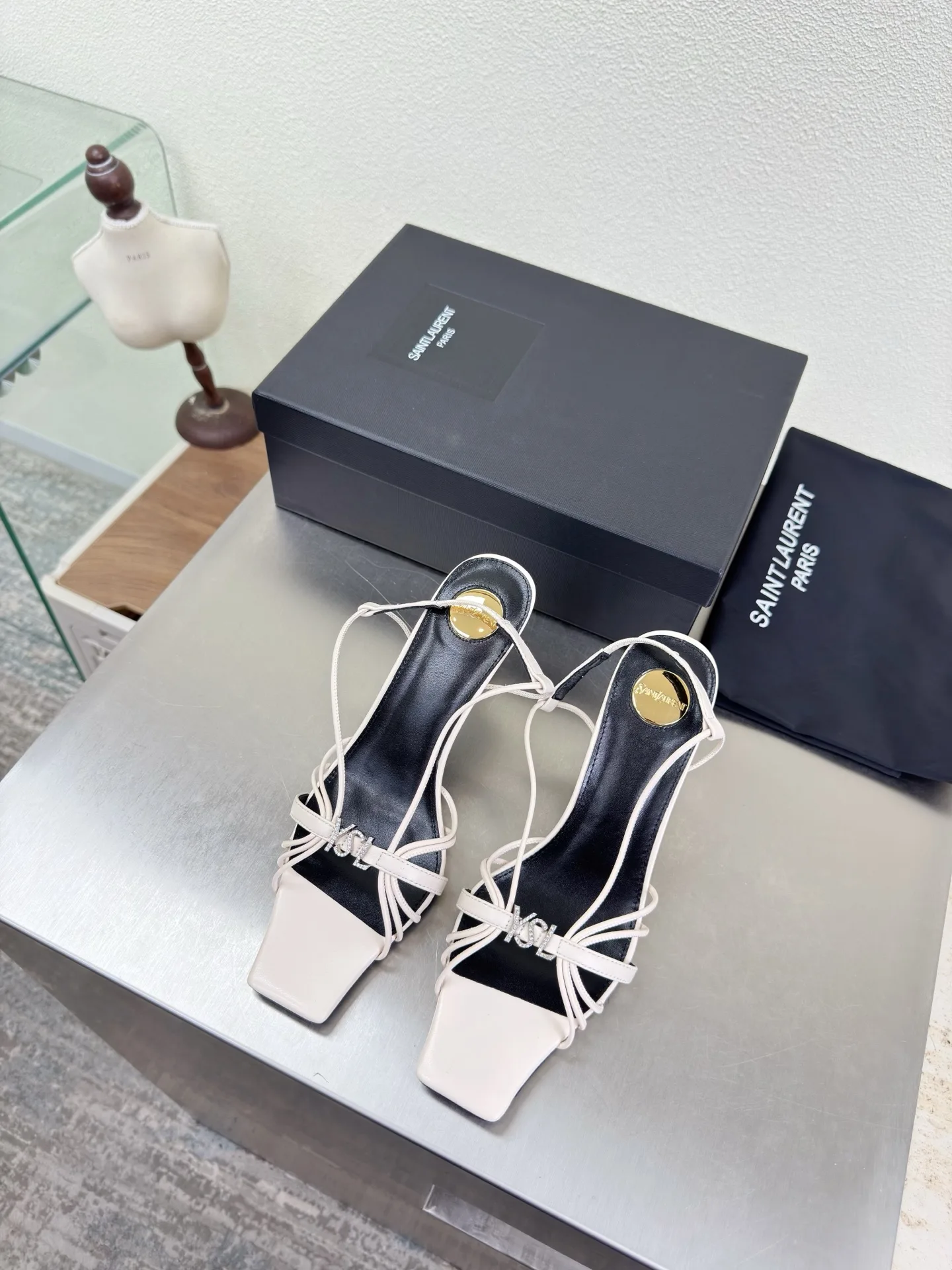Breathable Saint Laurent Sandals 4633