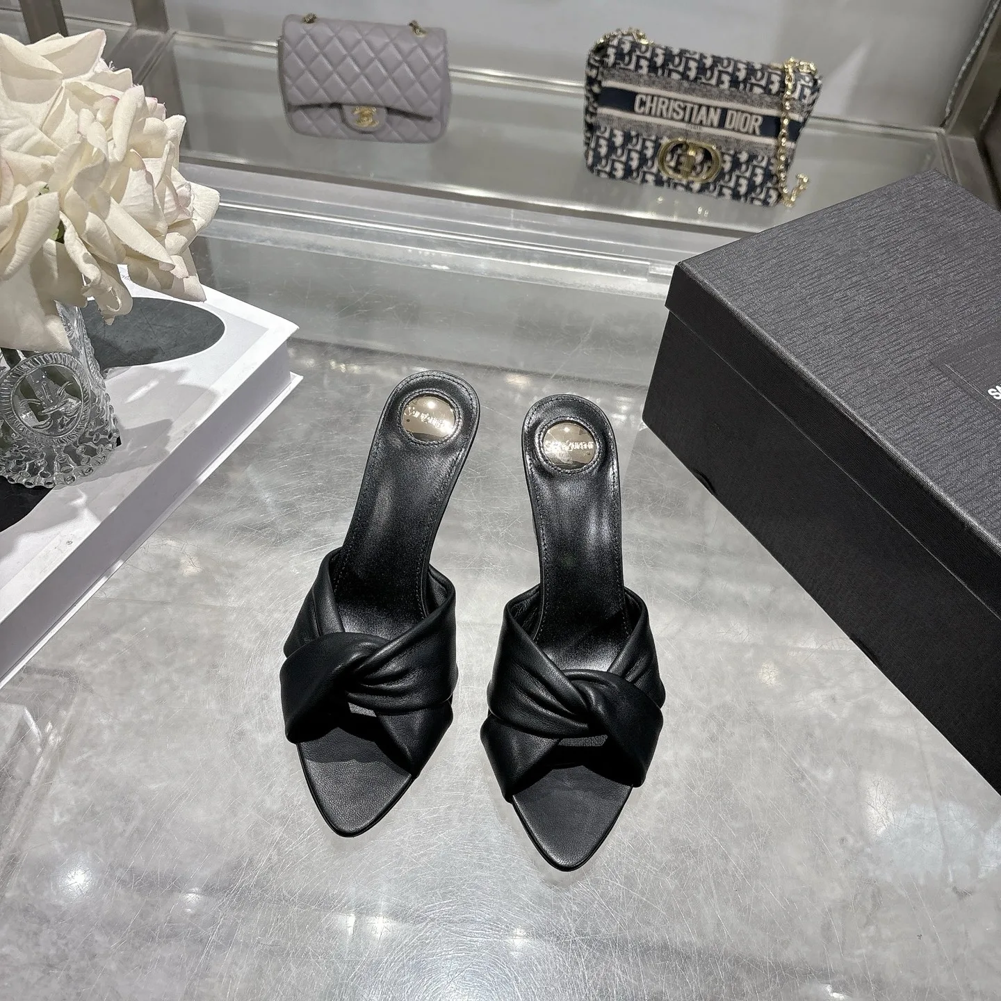 Saint Laurent Slippers Resilient 4667