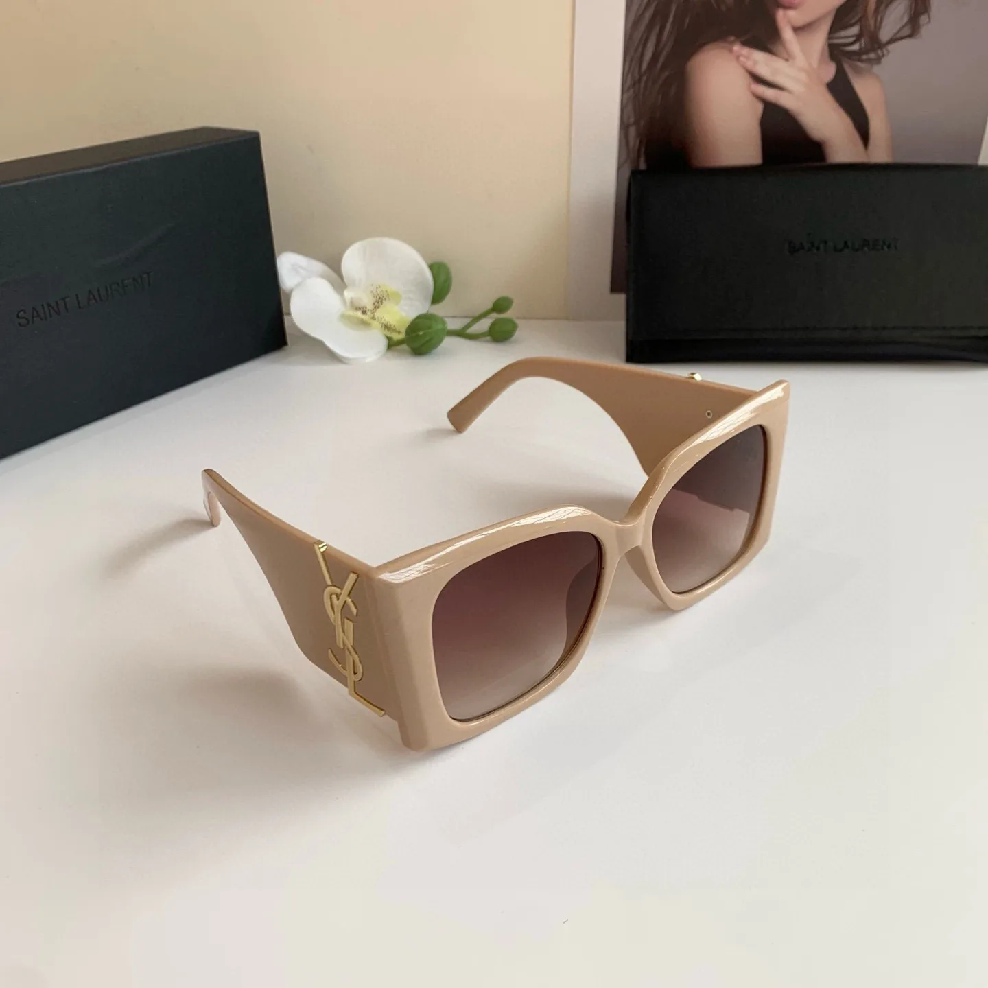 Practical Saint Laurent Sunglasses 4687
