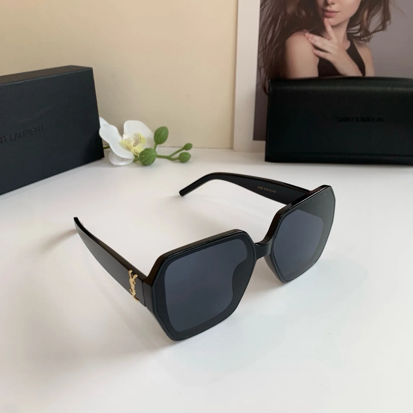 Unique Saint Laurent Sunglasses 4685