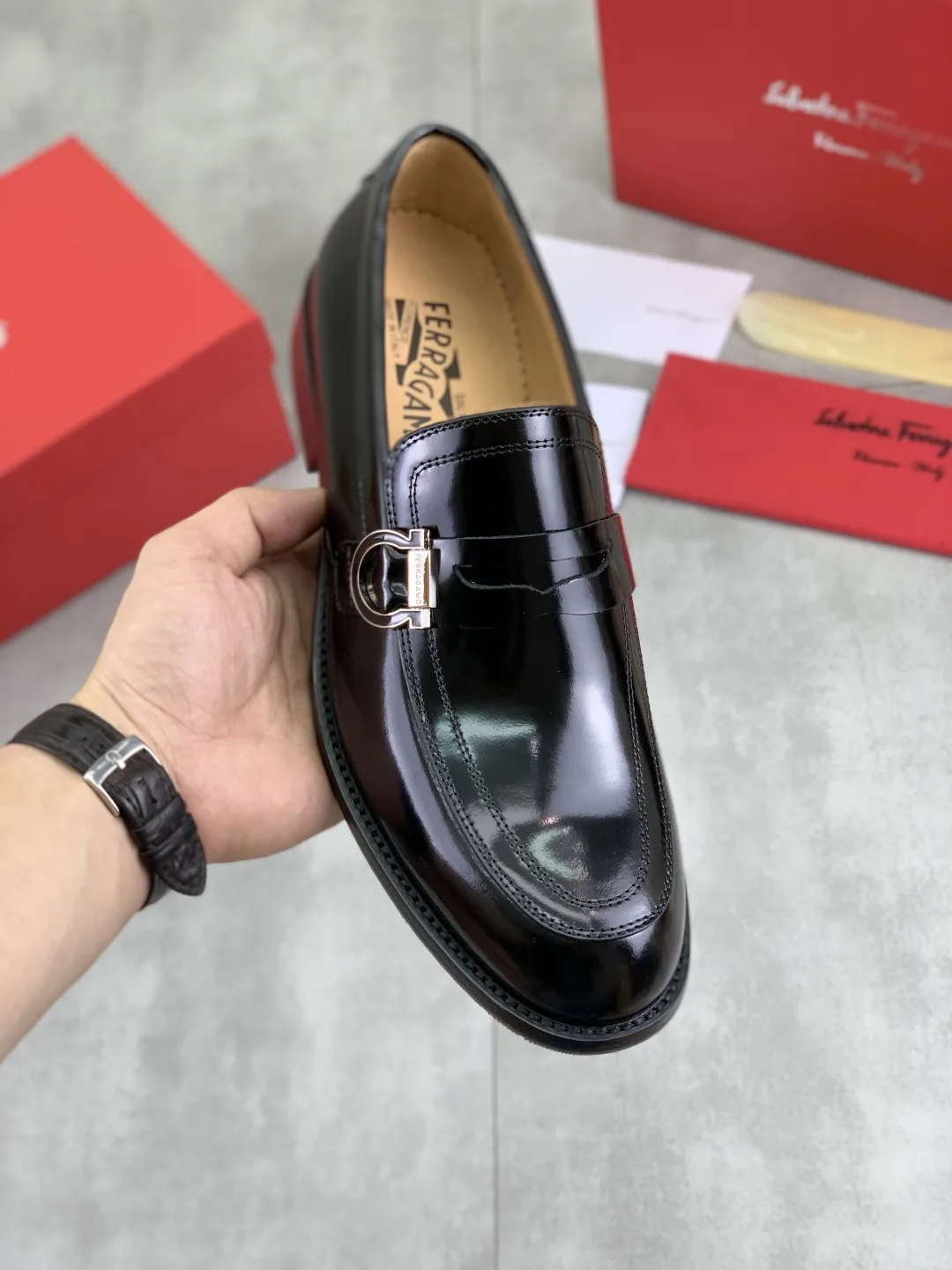 Salvatore Ferragamo Leather Shoes Premium 7239